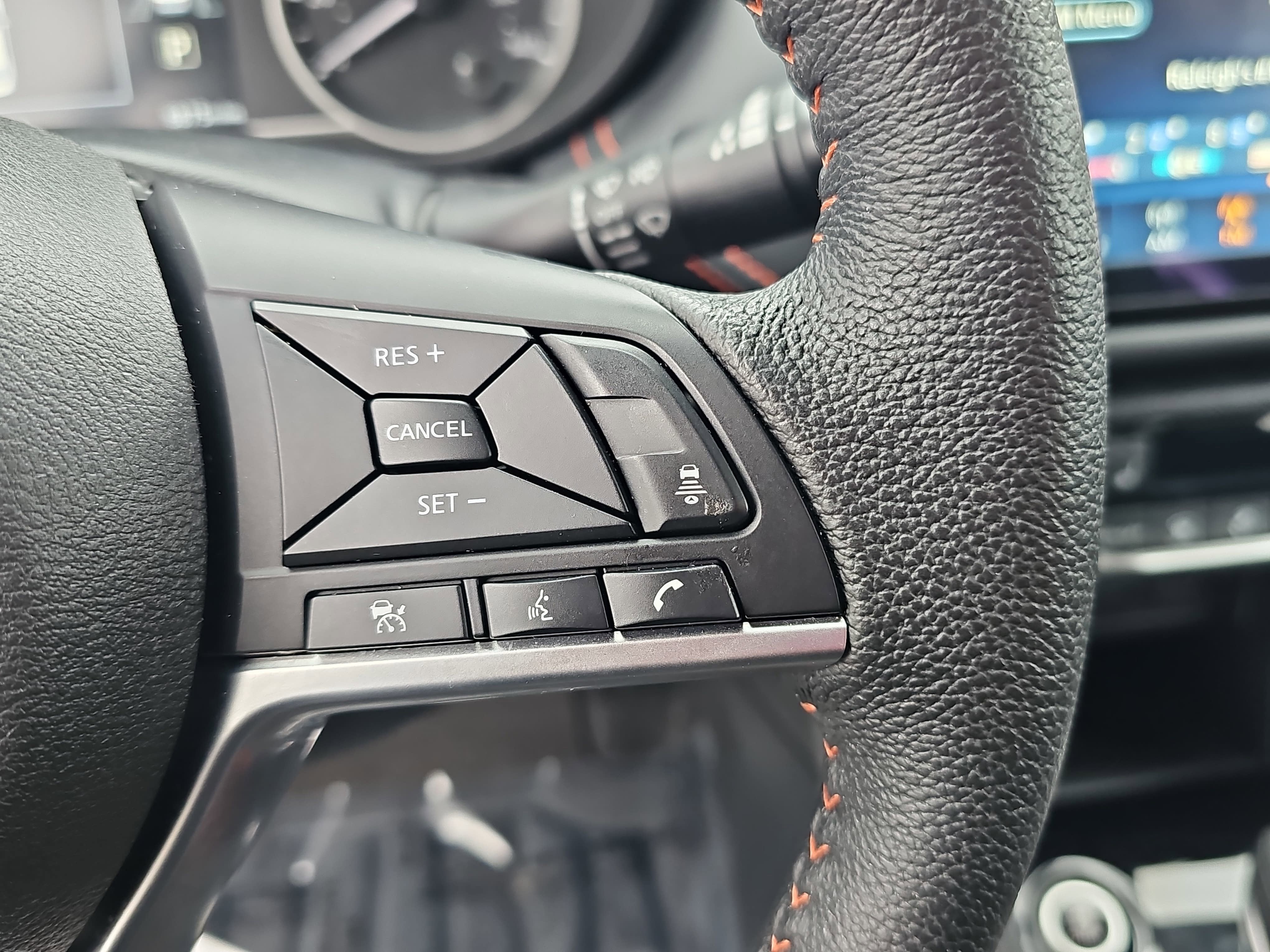 2025 Nissan Versa SR CVT