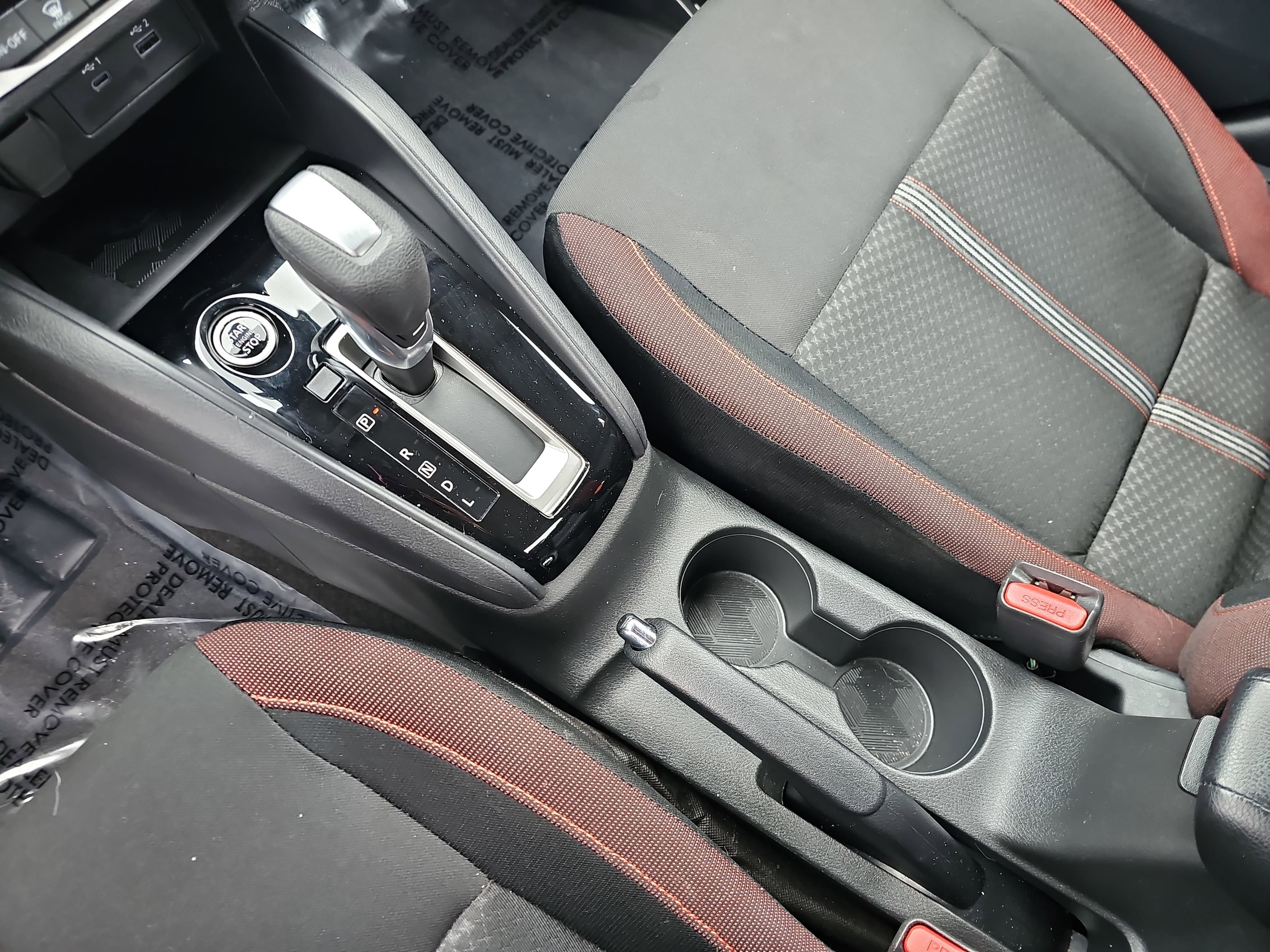 2025 Nissan Versa SR CVT