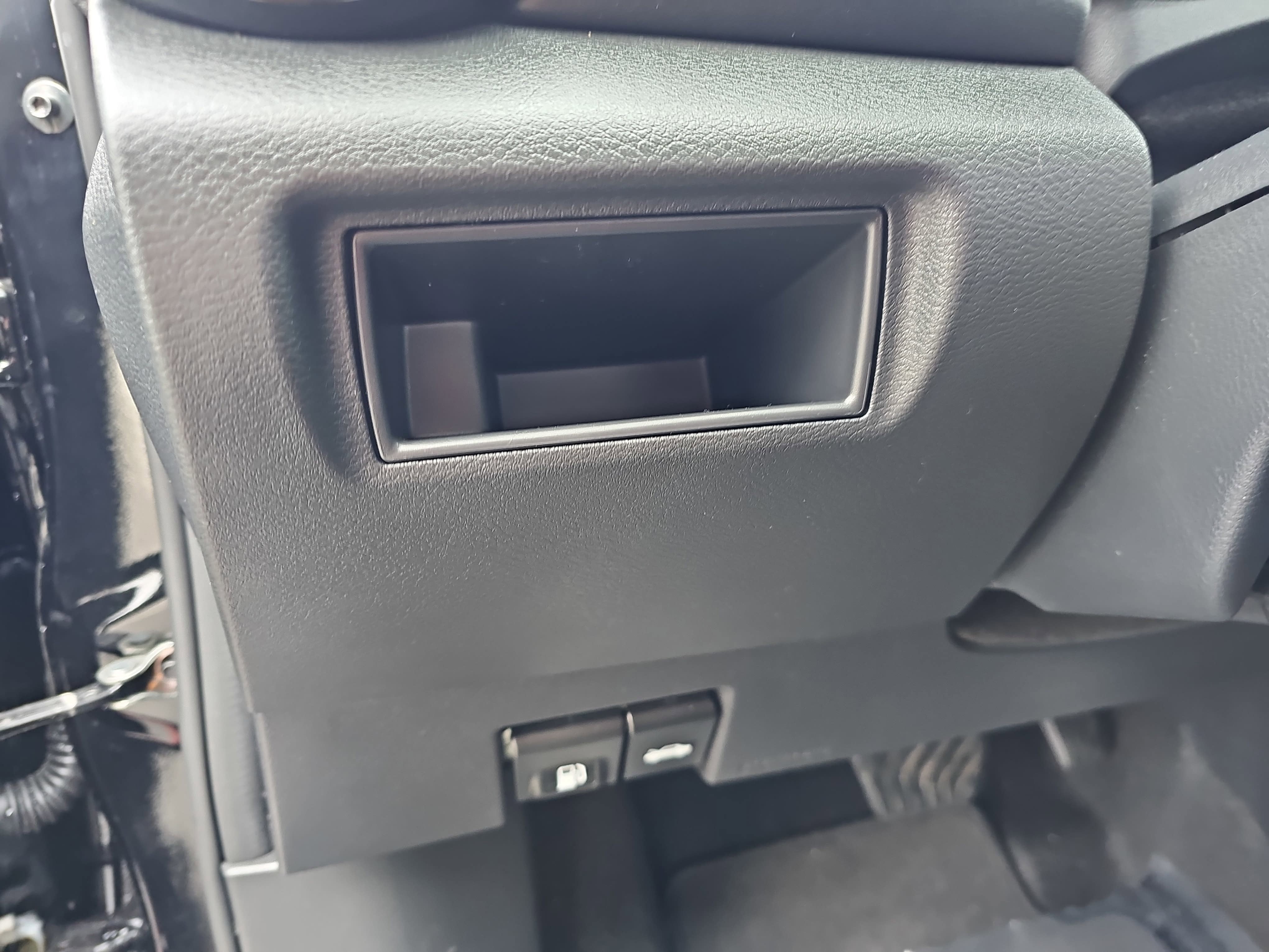 2025 Nissan Versa SR CVT