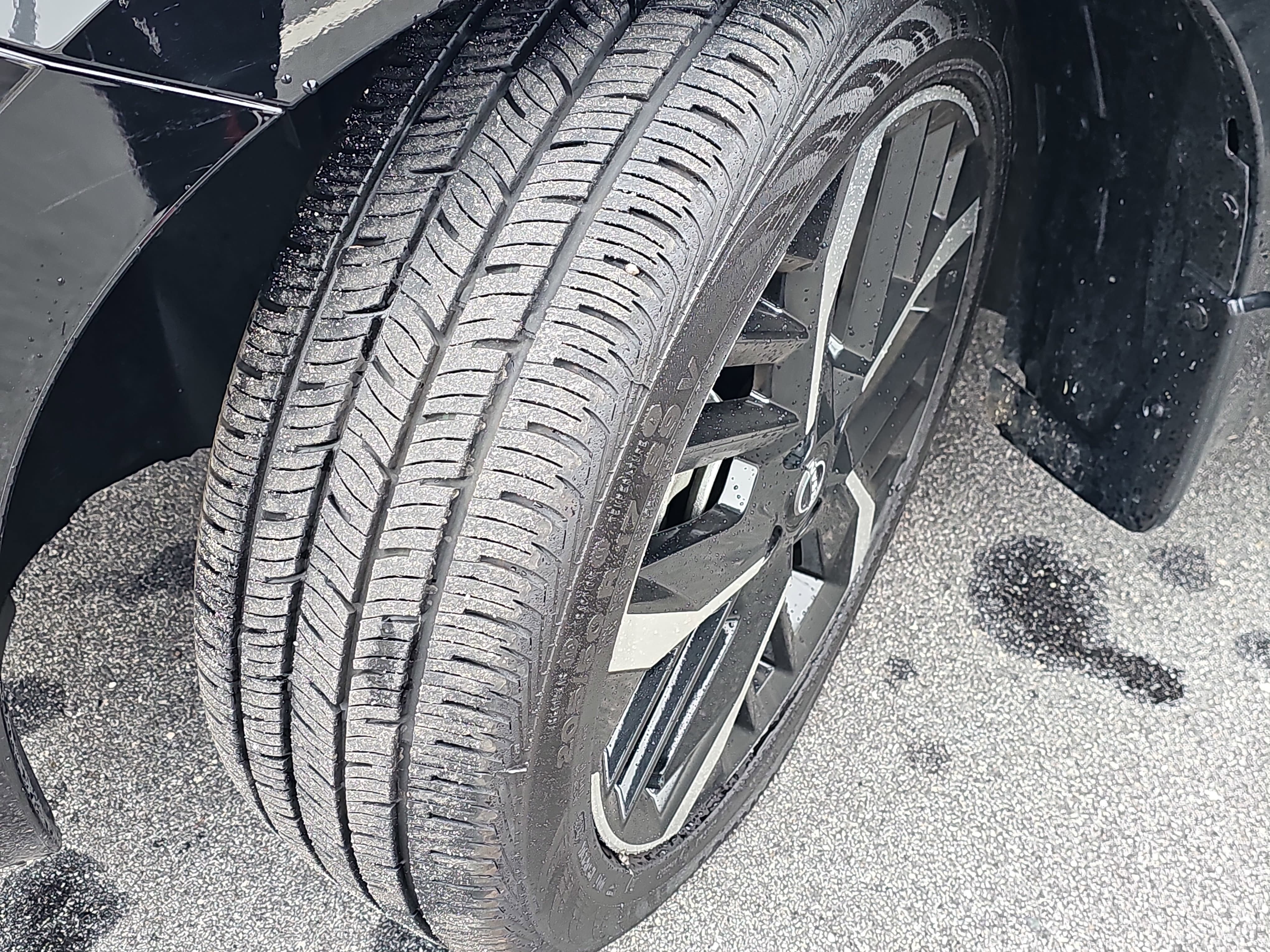 2025 Nissan Versa SR CVT