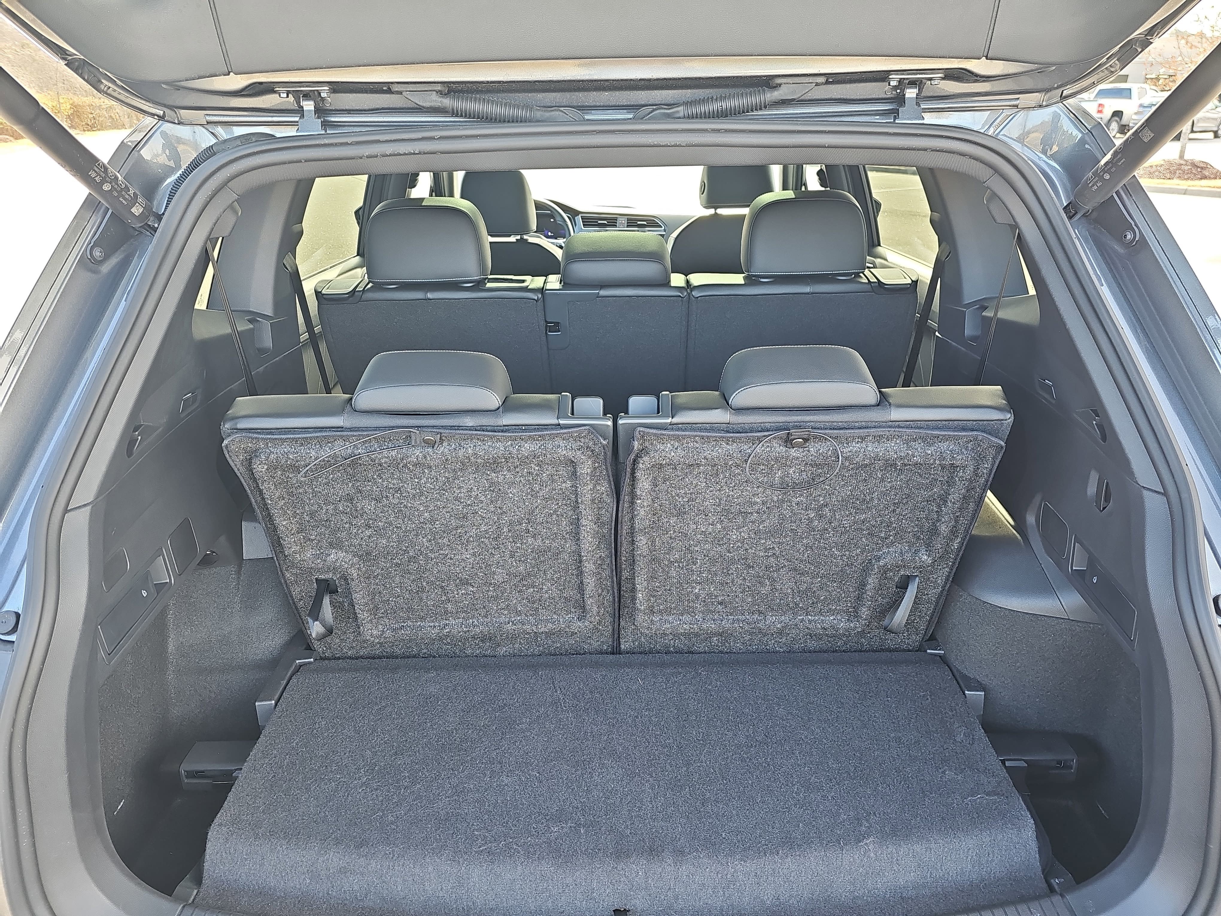 2024 Volkswagen Tiguan 2.0T SE R-Line Black FWD