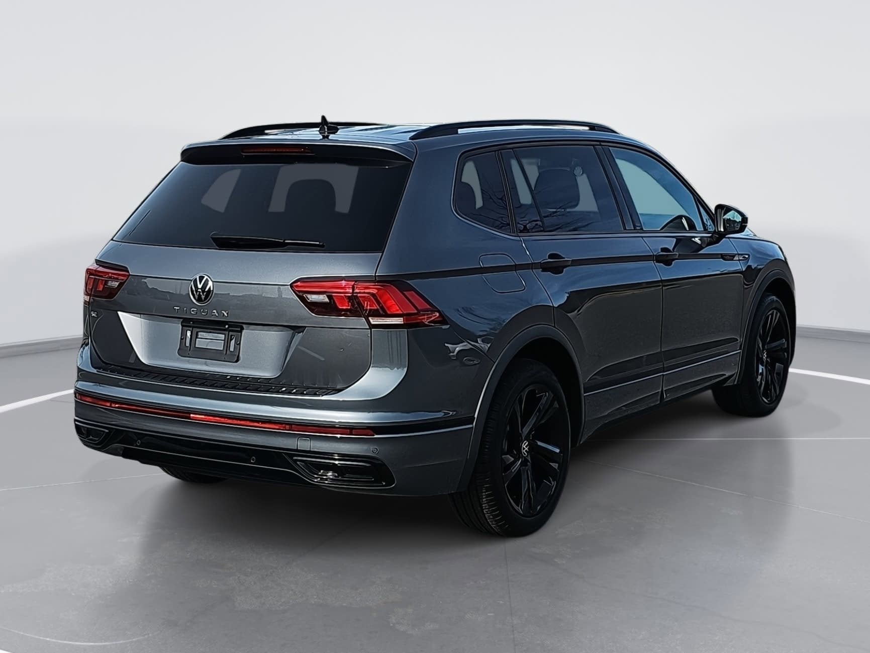 2024 Volkswagen Tiguan 2.0T SE R-Line Black FWD