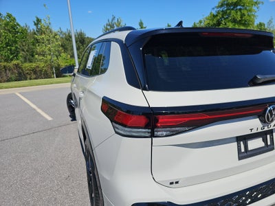 2025 Volkswagen Tiguan 2.0T SE R-Line Black 4MOTION