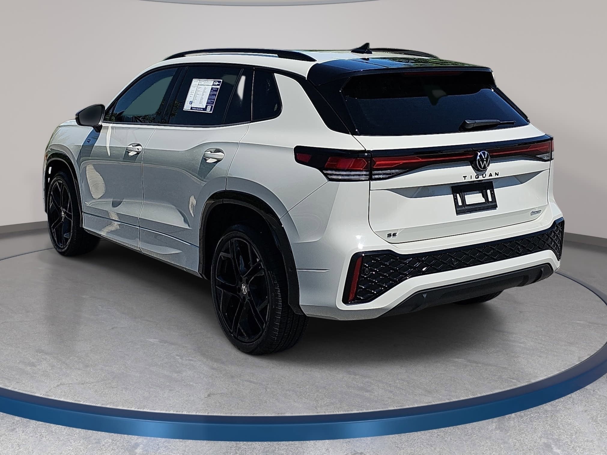 2025 Volkswagen Tiguan 2.0T SE R-Line Black 4MOTION