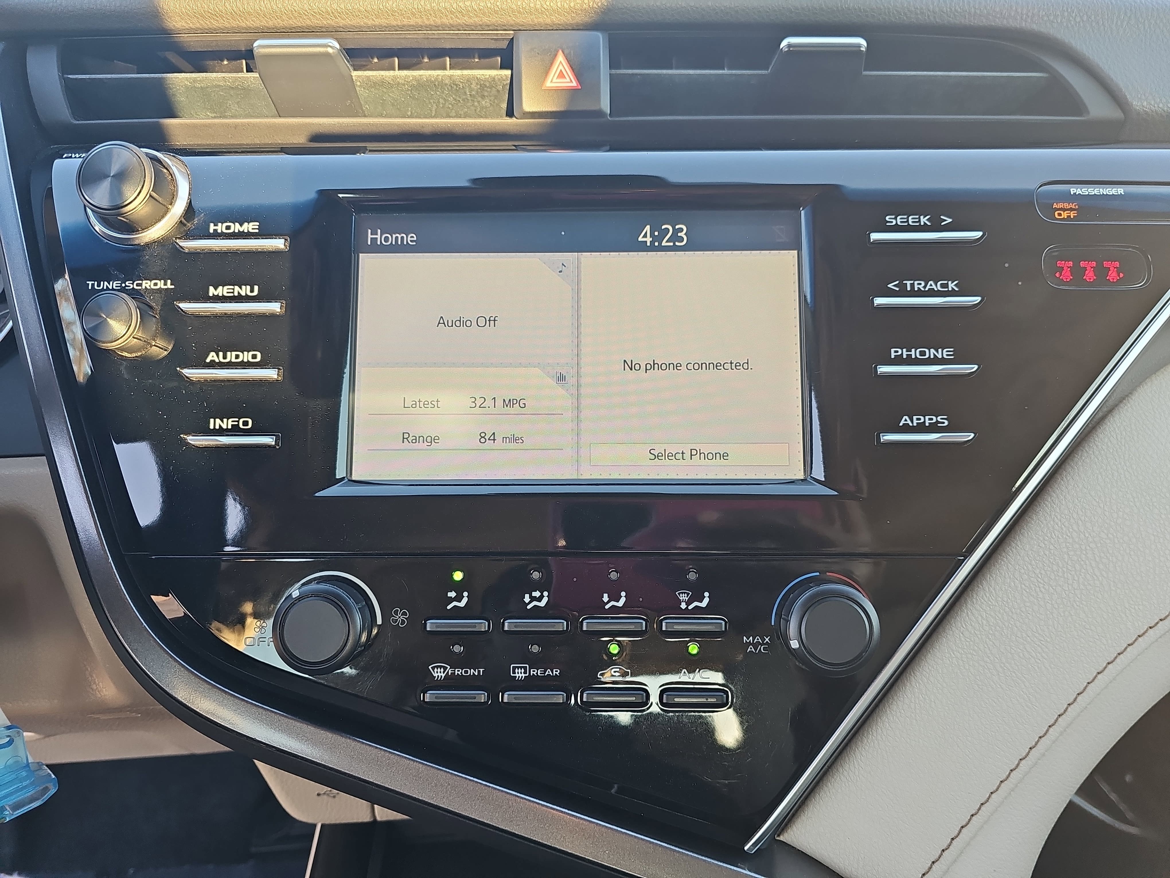 2018 Toyota Camry LE Auto