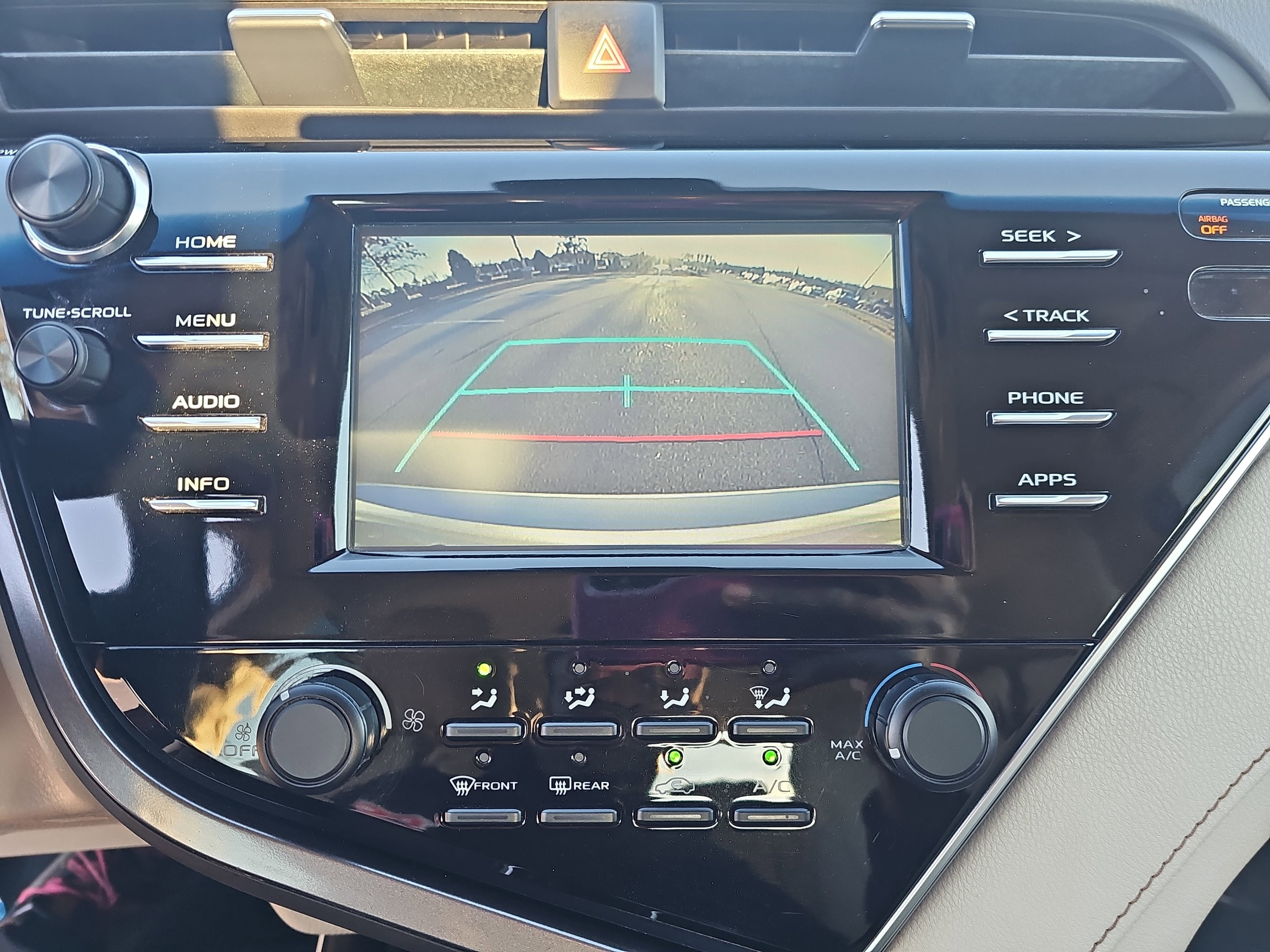 2018 Toyota Camry LE Auto