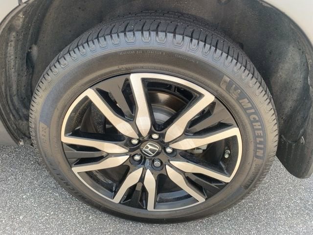 2021 Honda Pilot Touring 7-Passenger AWD