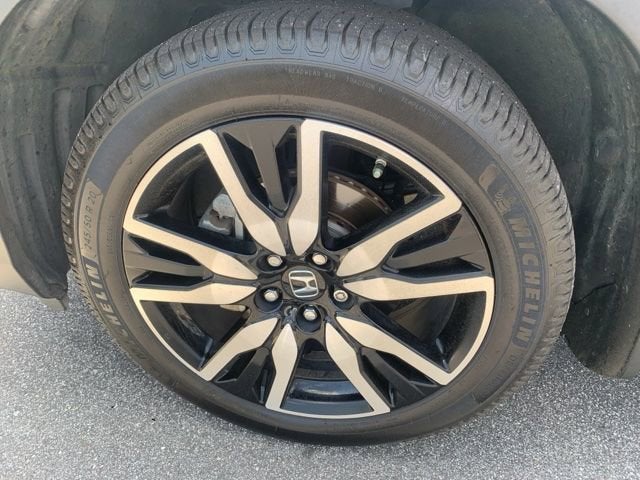 2021 Honda Pilot Touring 7-Passenger AWD