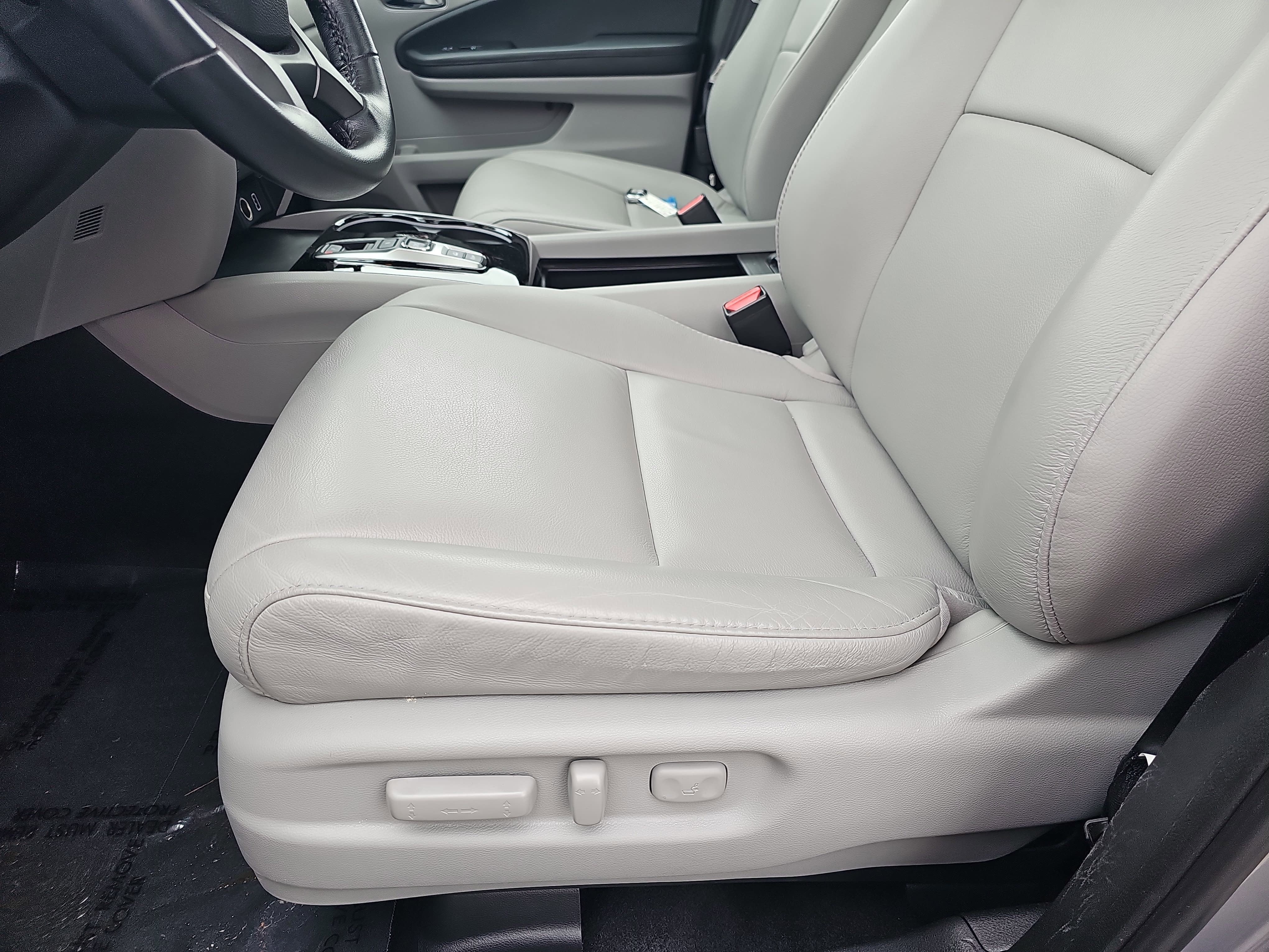 2021 Honda Pilot Touring 7-Passenger AWD