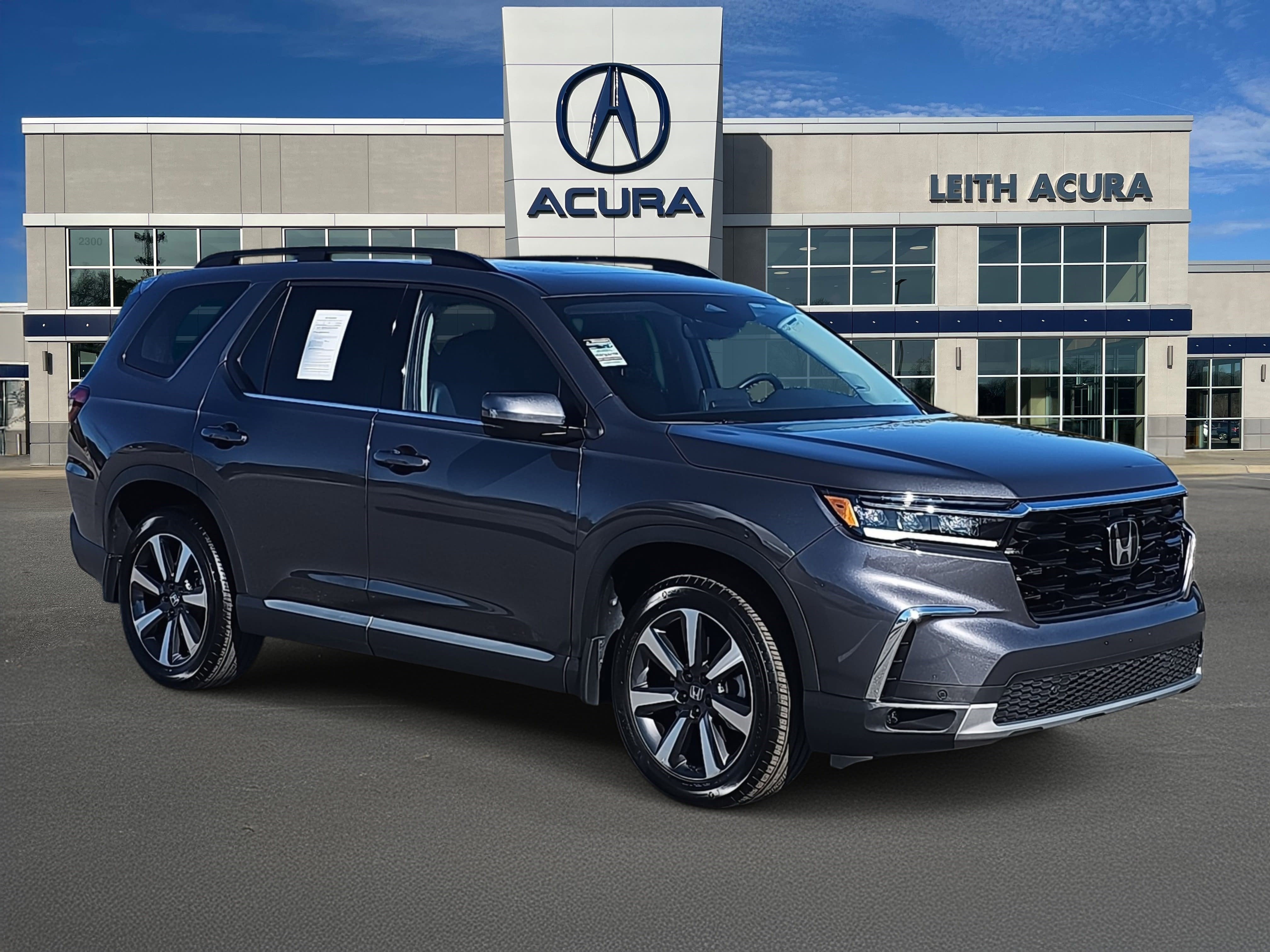 2025 Honda Pilot Touring 2WD