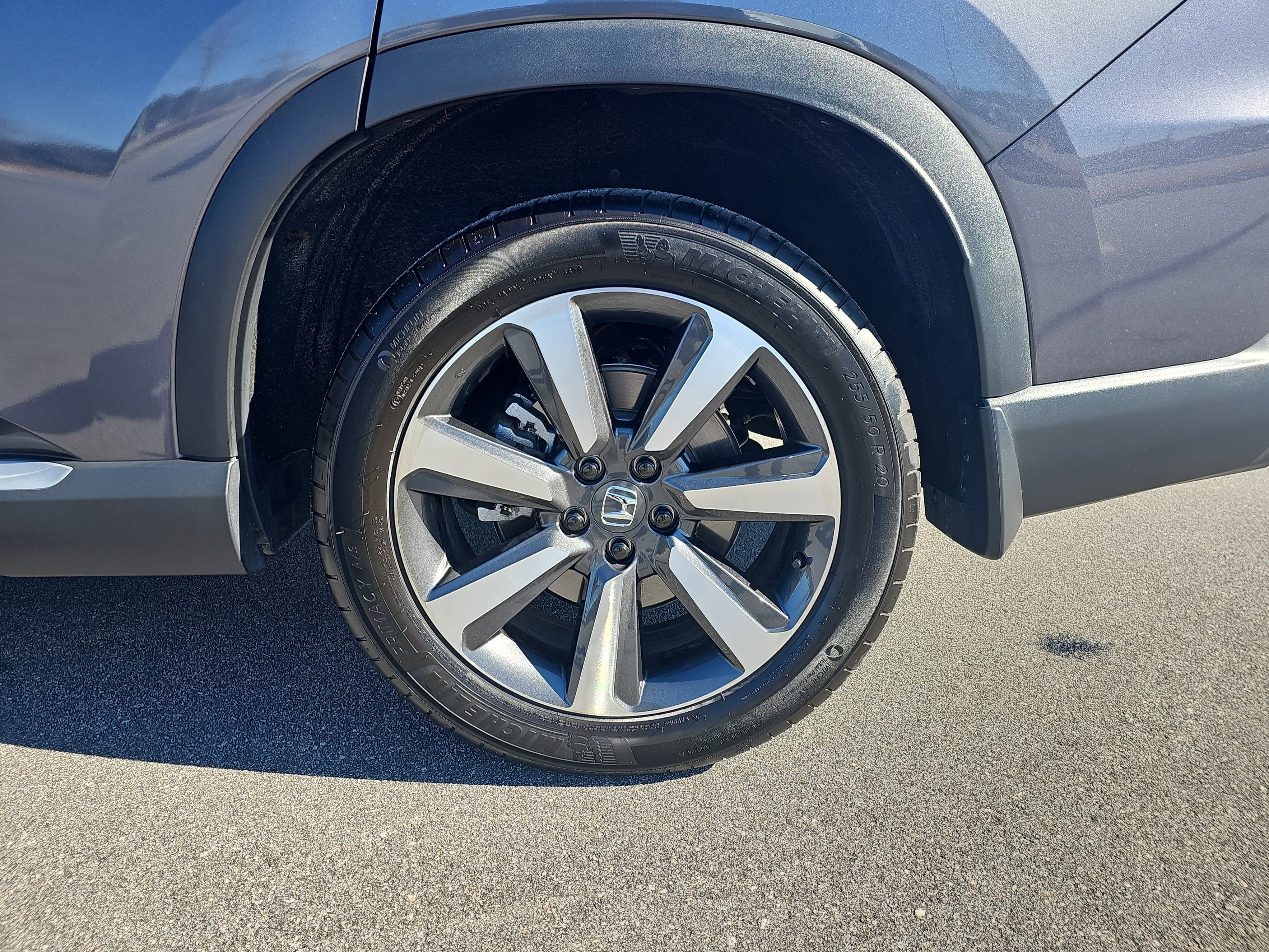 2025 Honda Pilot Touring 2WD