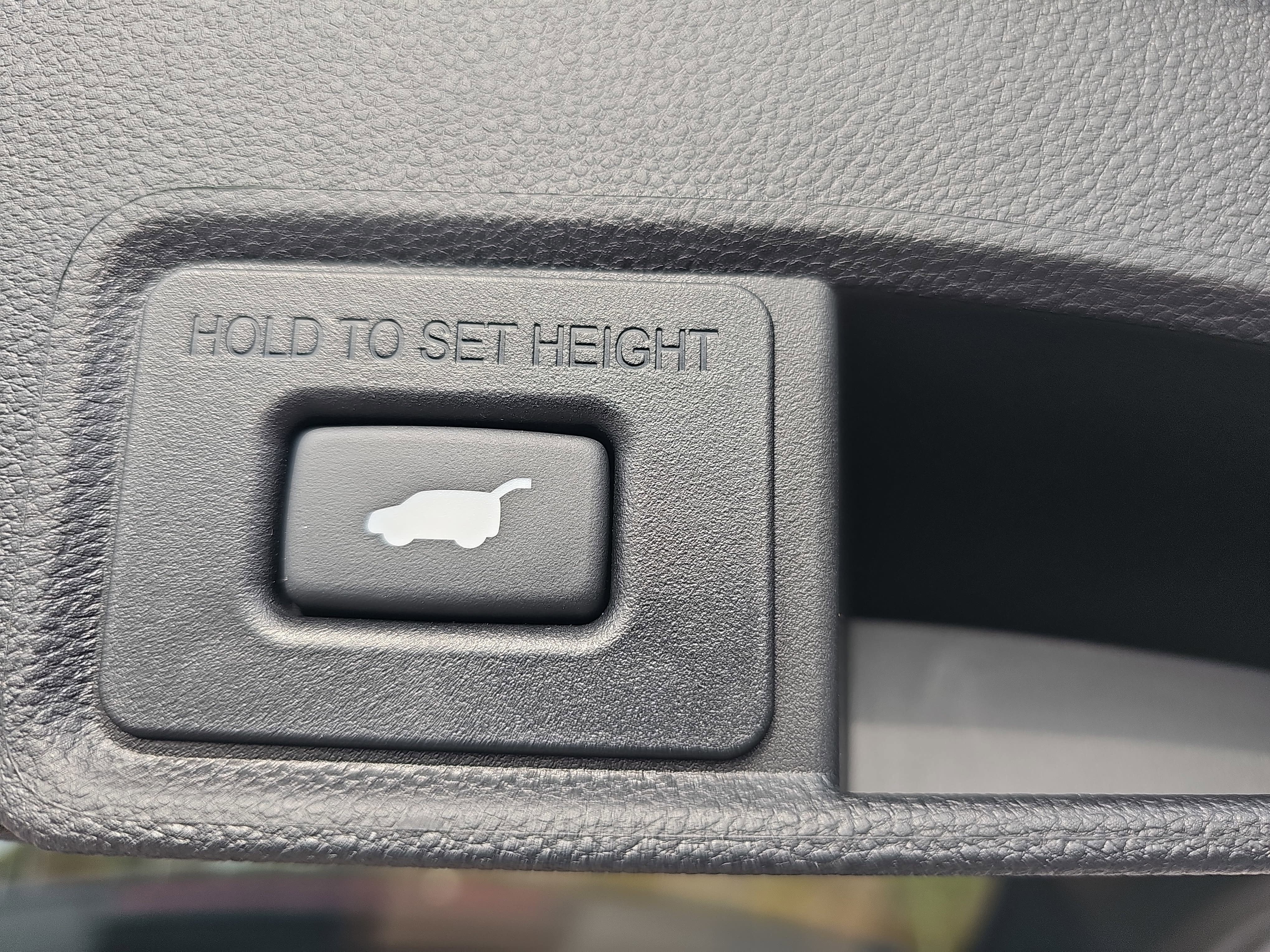 2025 Acura RDX SH-AWD w/A-Spec Advance Package