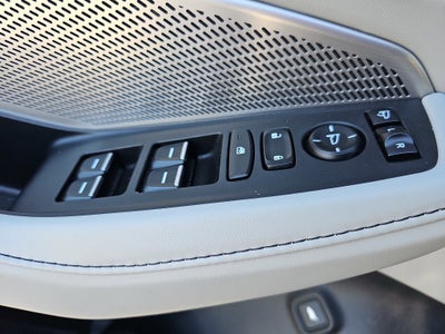2023 Acura MDX SH-AWD w/Technology Package