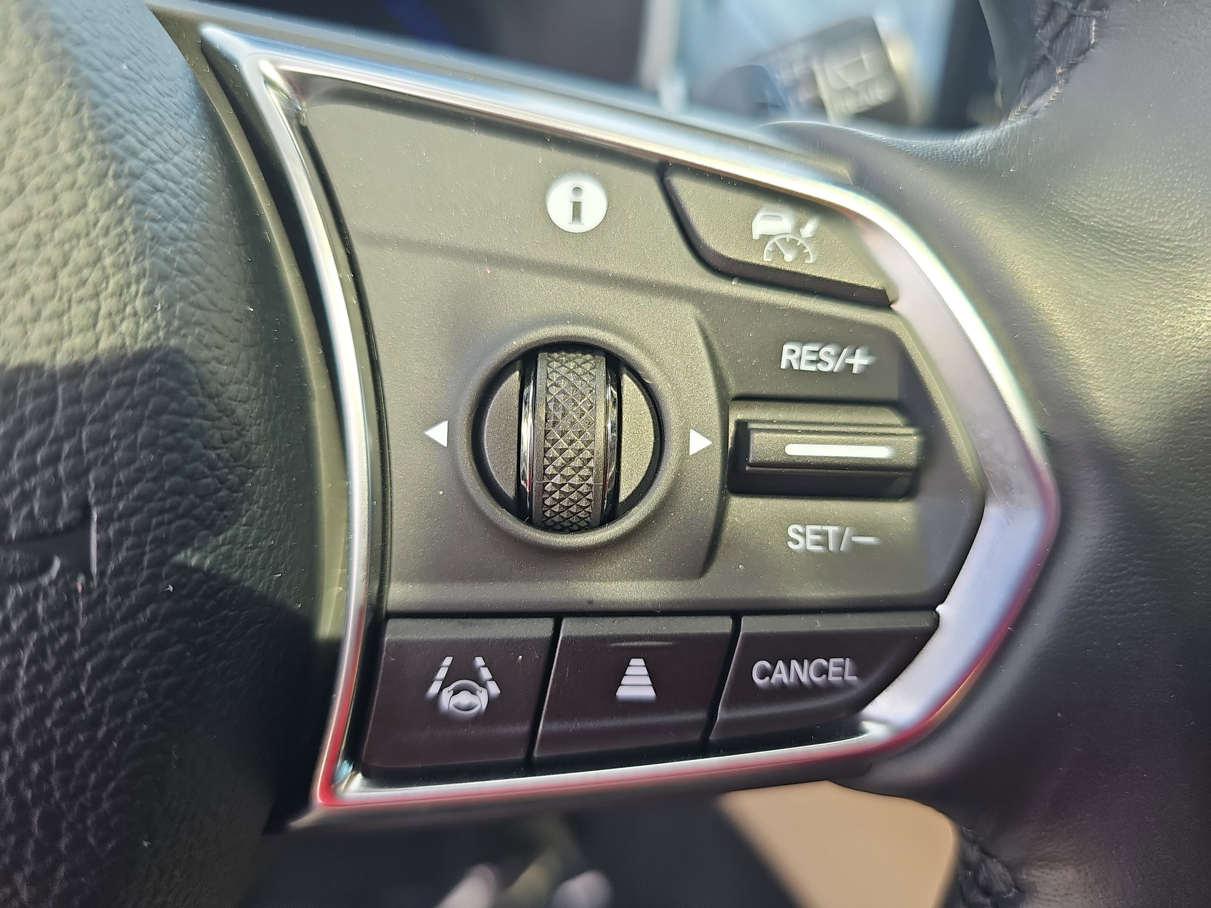 2025 Acura MDX SH-AWD w/Technology Package