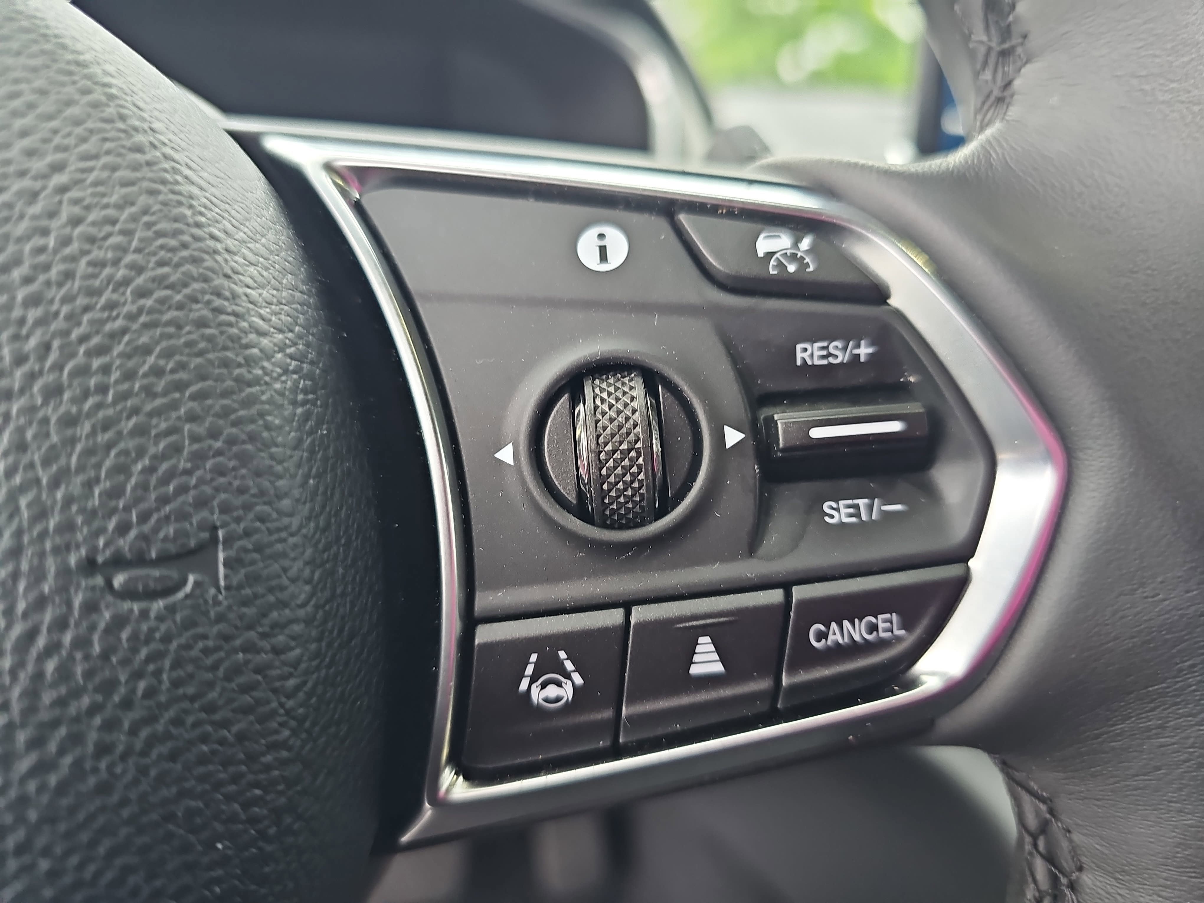 2025 Acura MDX SH-AWD w/Technology Package