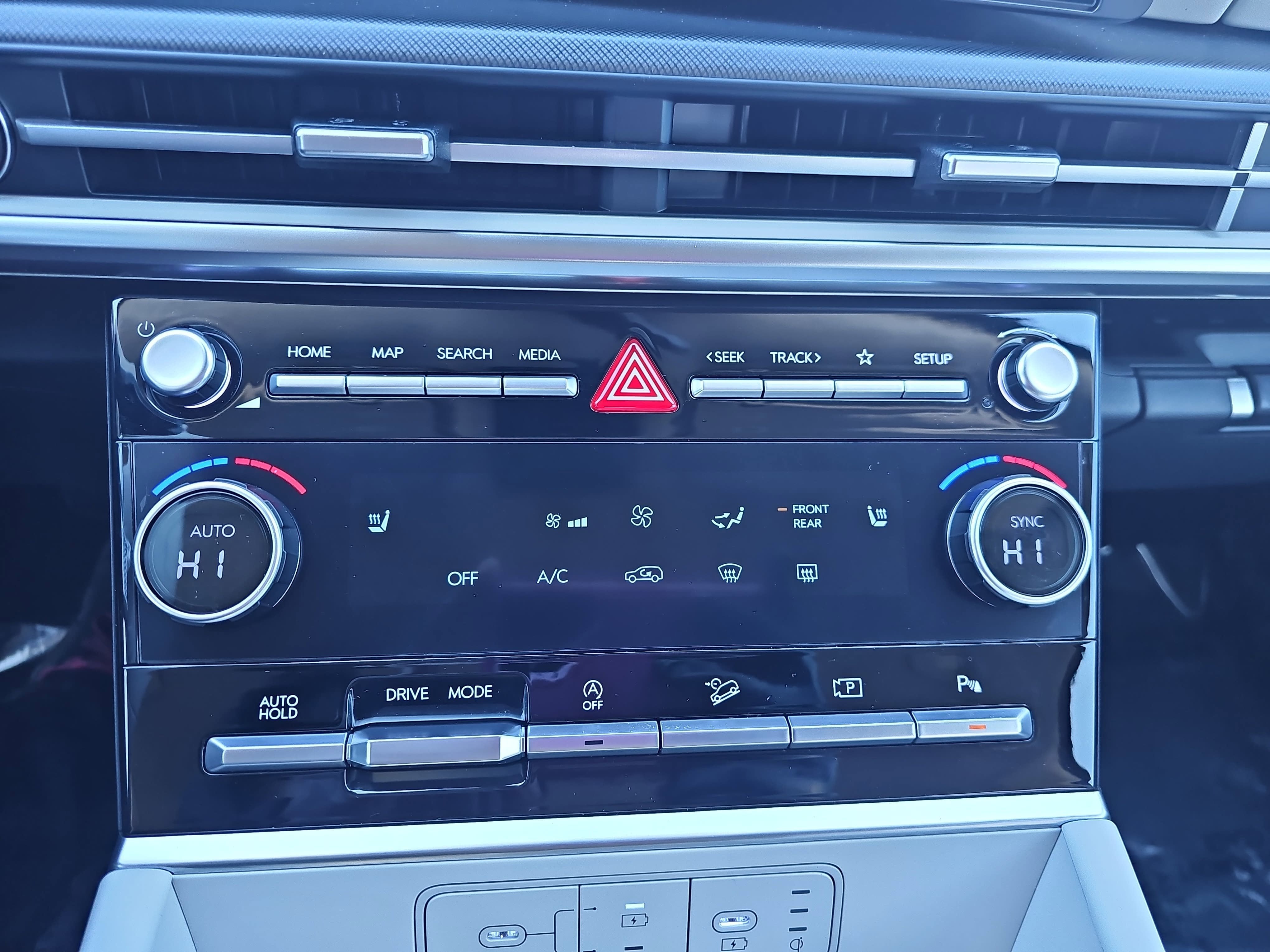 2025 Hyundai Santa Fe SEL FWD