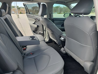 2021 Toyota Highlander XLE AWD