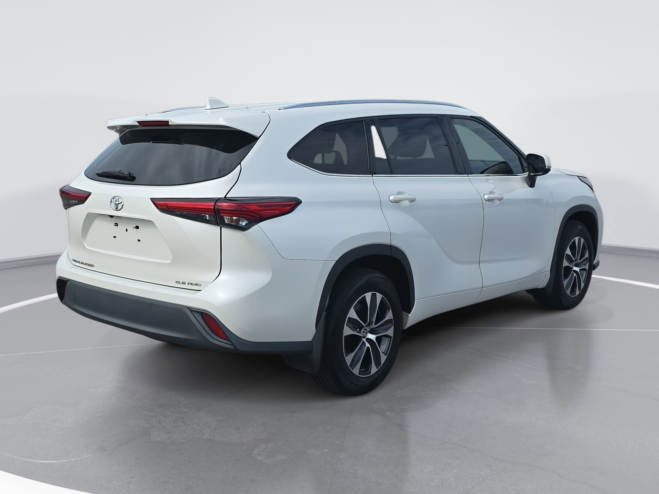2021 Toyota Highlander XLE AWD