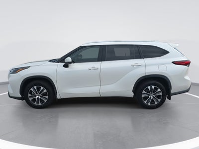 2021 Toyota Highlander XLE AWD