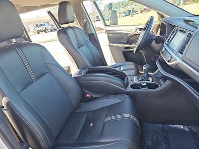 2017 Toyota Highlander SE V6 AWD