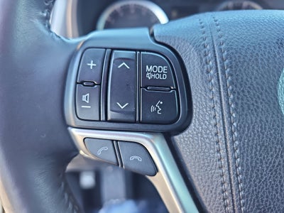 2017 Toyota Highlander SE V6 AWD