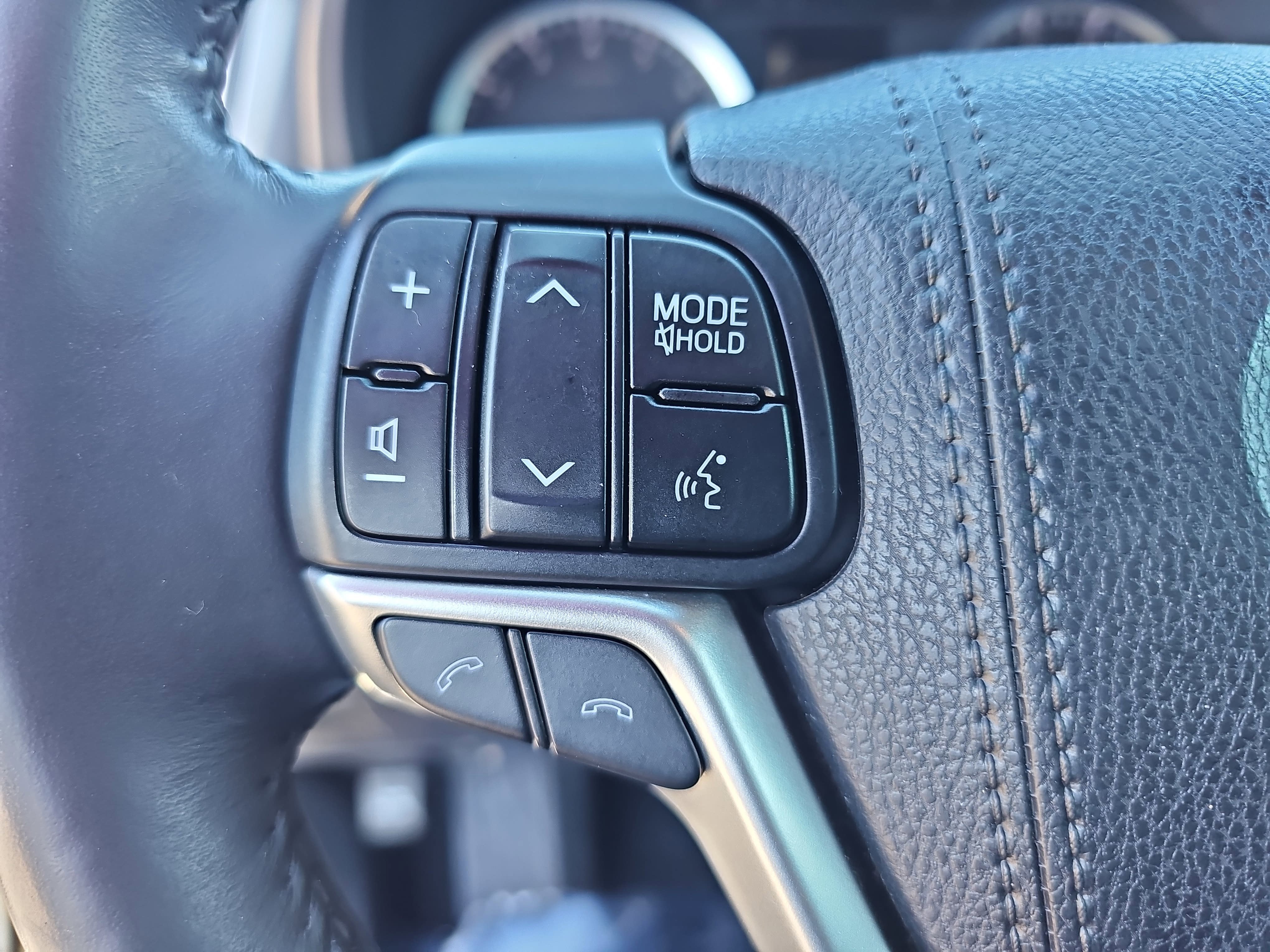 2017 Toyota Highlander SE V6 AWD