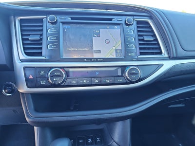 2017 Toyota Highlander SE V6 AWD