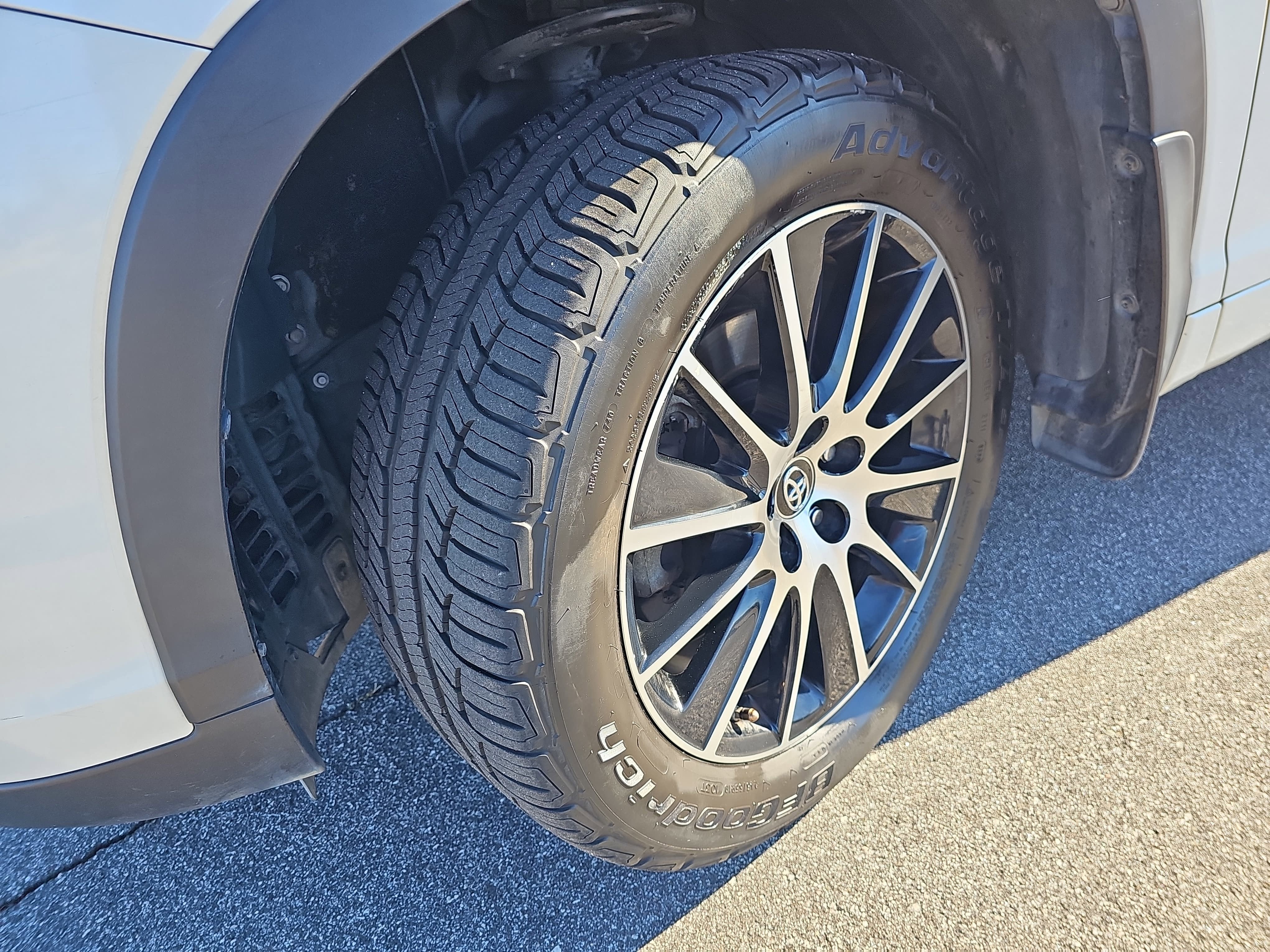 2017 Toyota Highlander SE V6 AWD