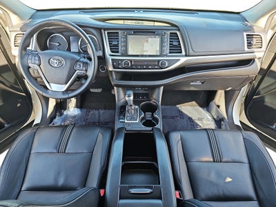 2017 Toyota Highlander SE V6 AWD