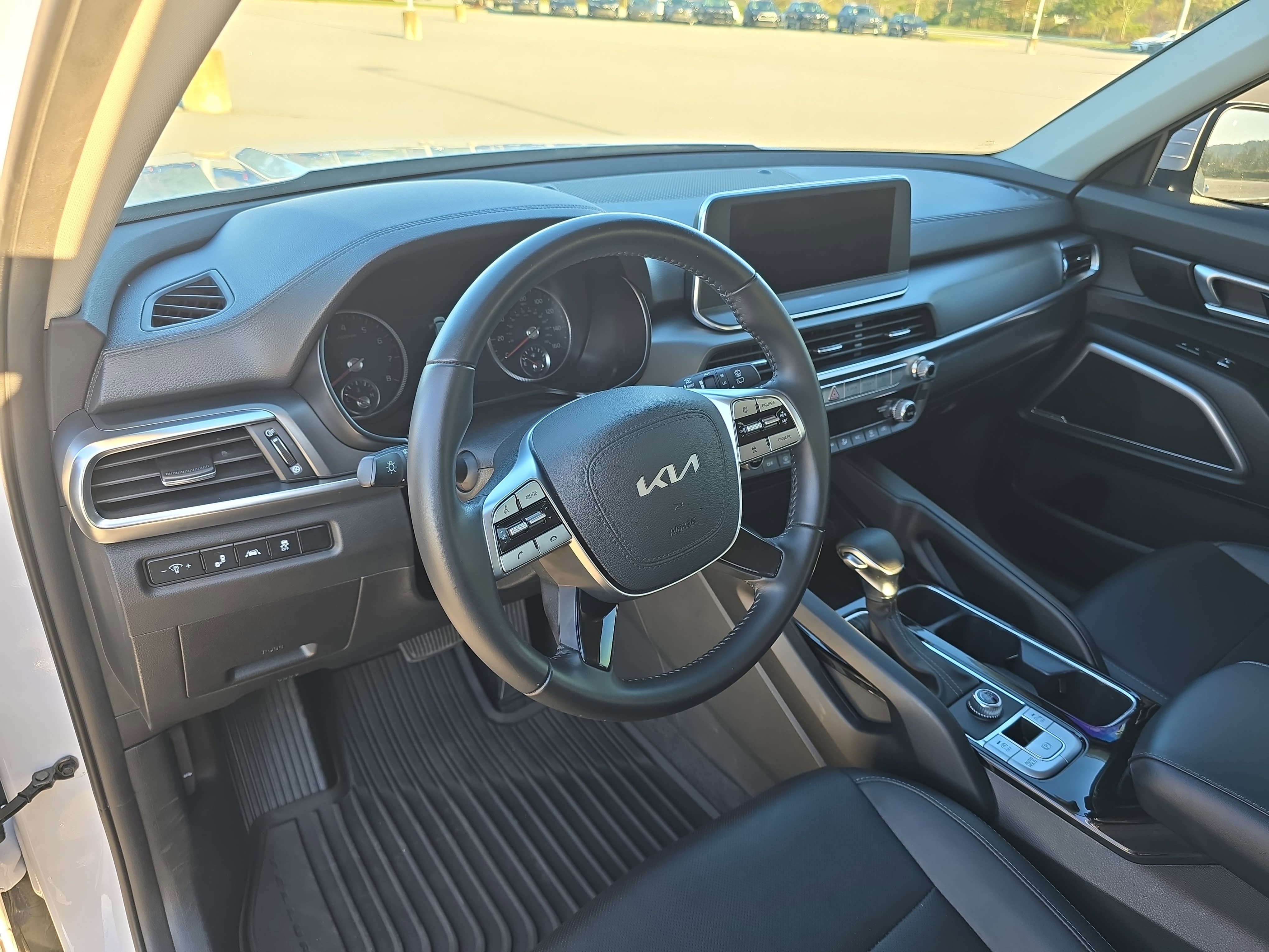 2022 Kia Telluride LX FWD