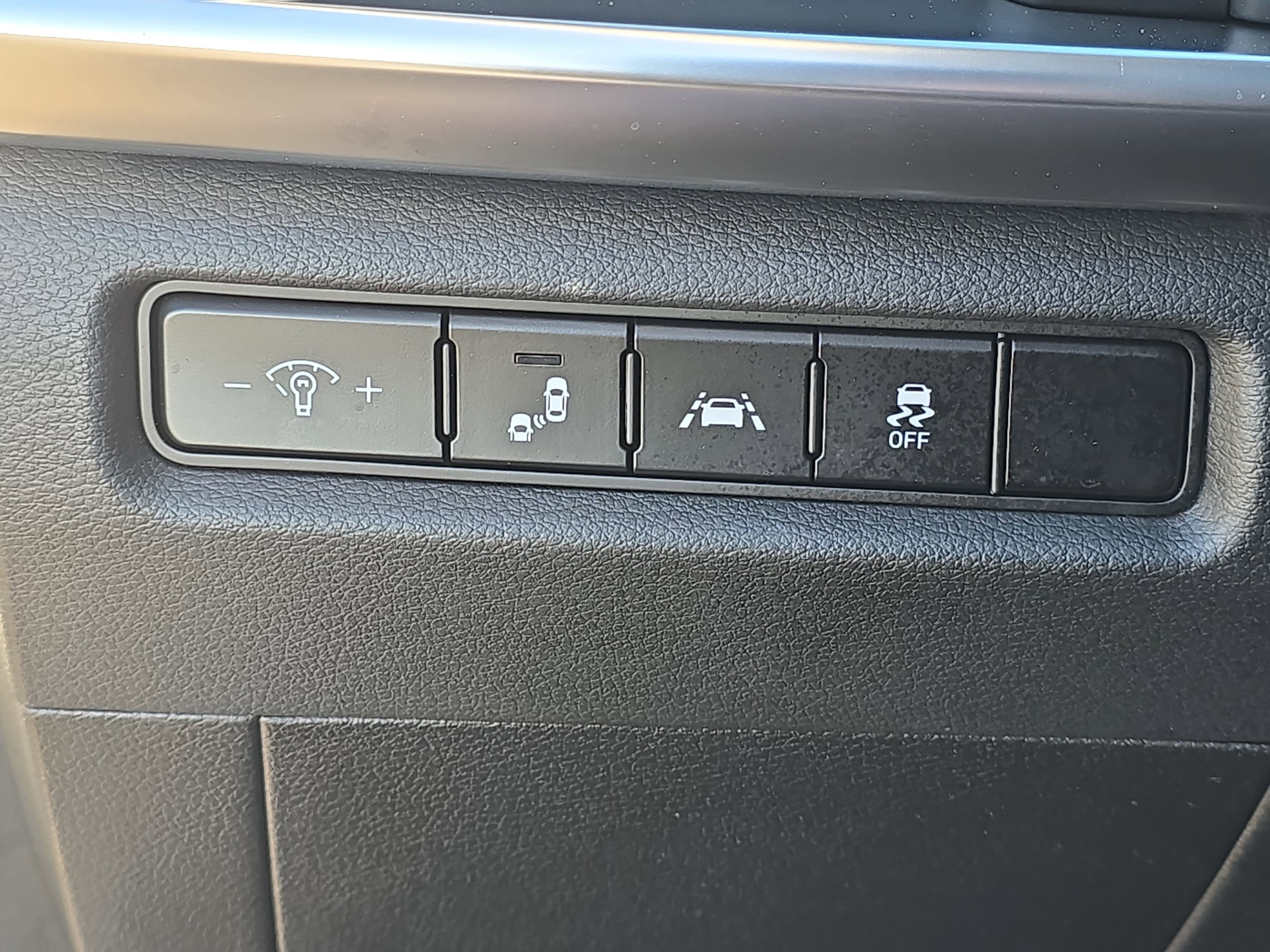 2022 Kia Telluride LX FWD