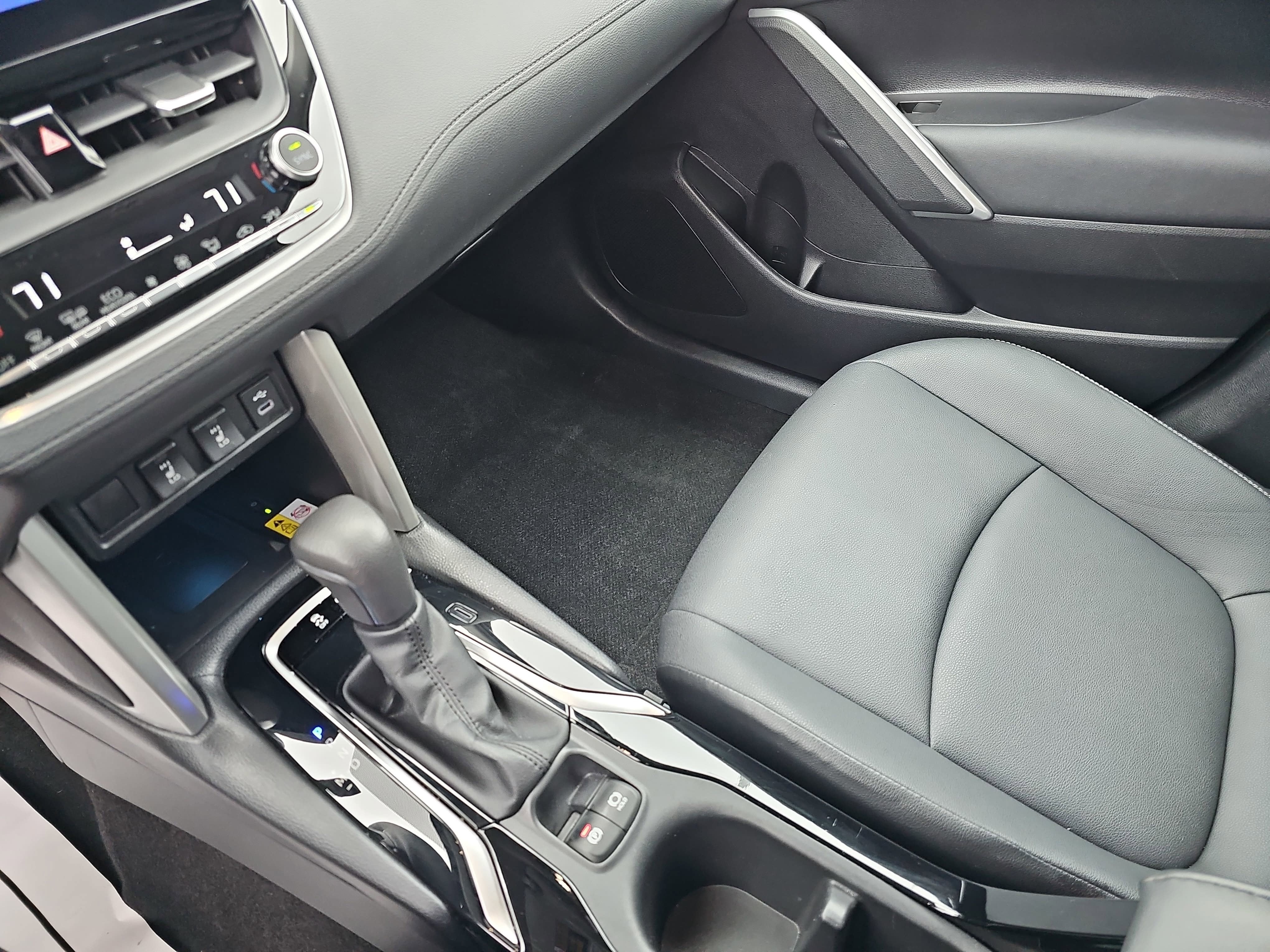 2023 Toyota Corolla Cross XLE 4WD