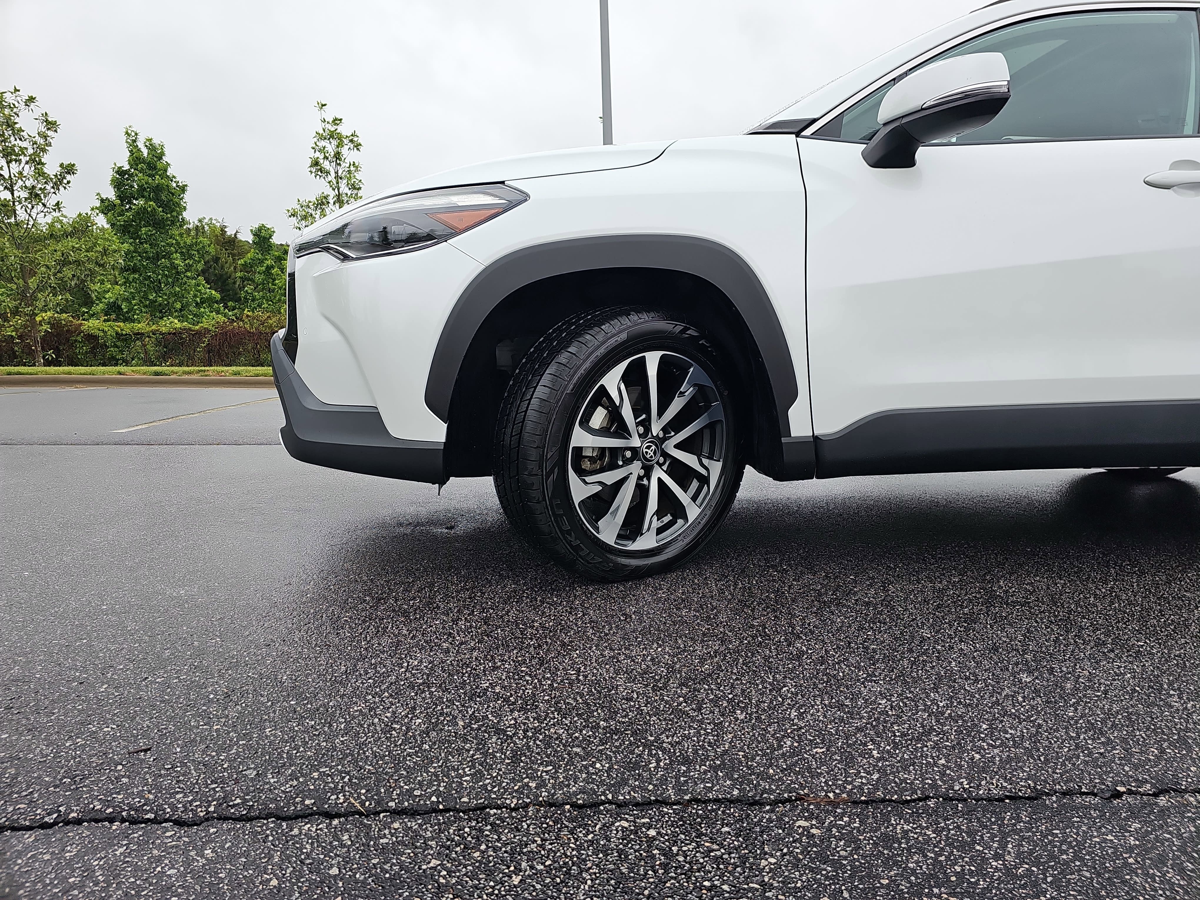 2023 Toyota Corolla Cross XLE 4WD