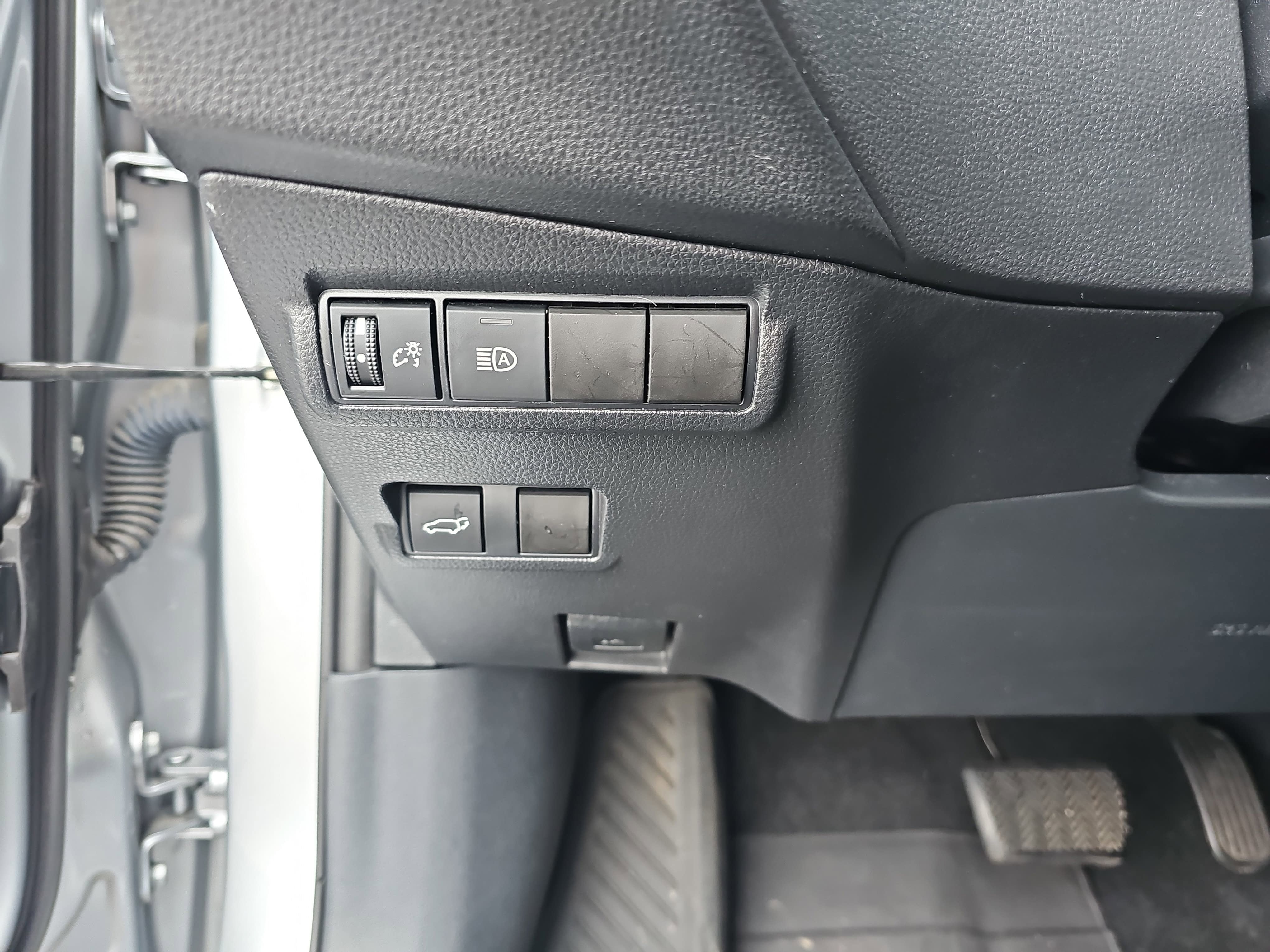 2022 Toyota Corolla Cross XLE 4WD