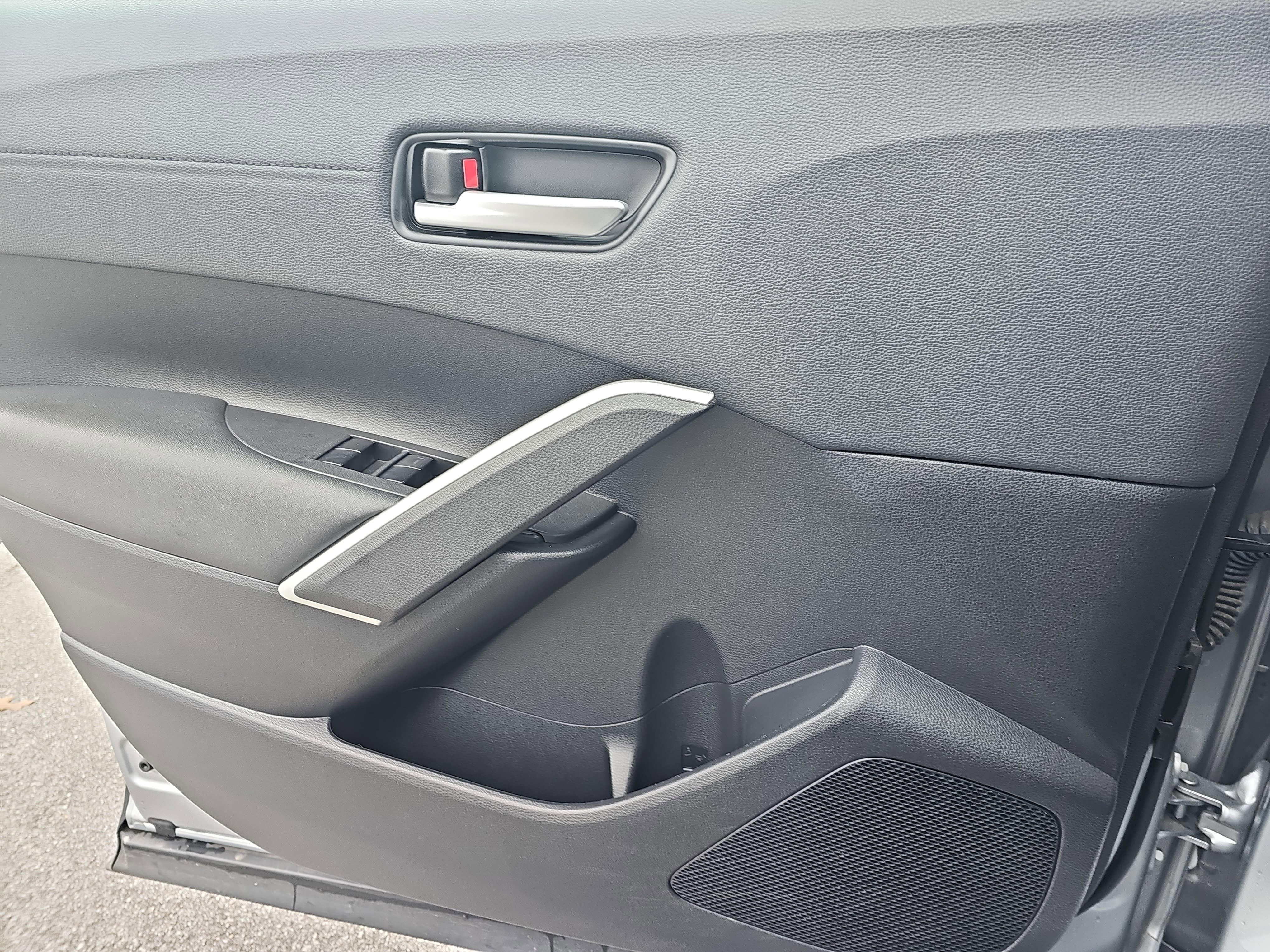 2022 Toyota Corolla Cross XLE 4WD