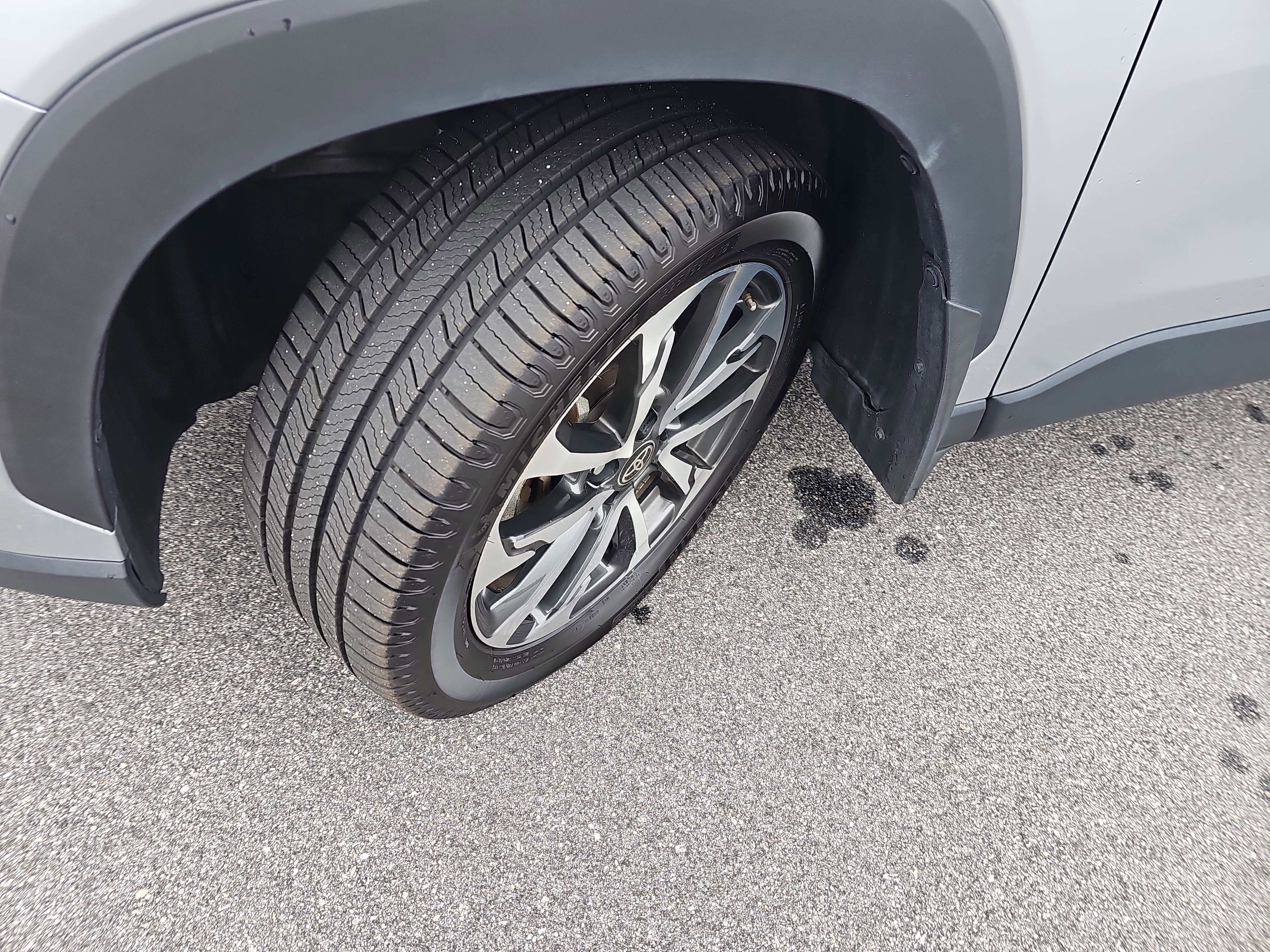 2022 Toyota Corolla Cross XLE 4WD