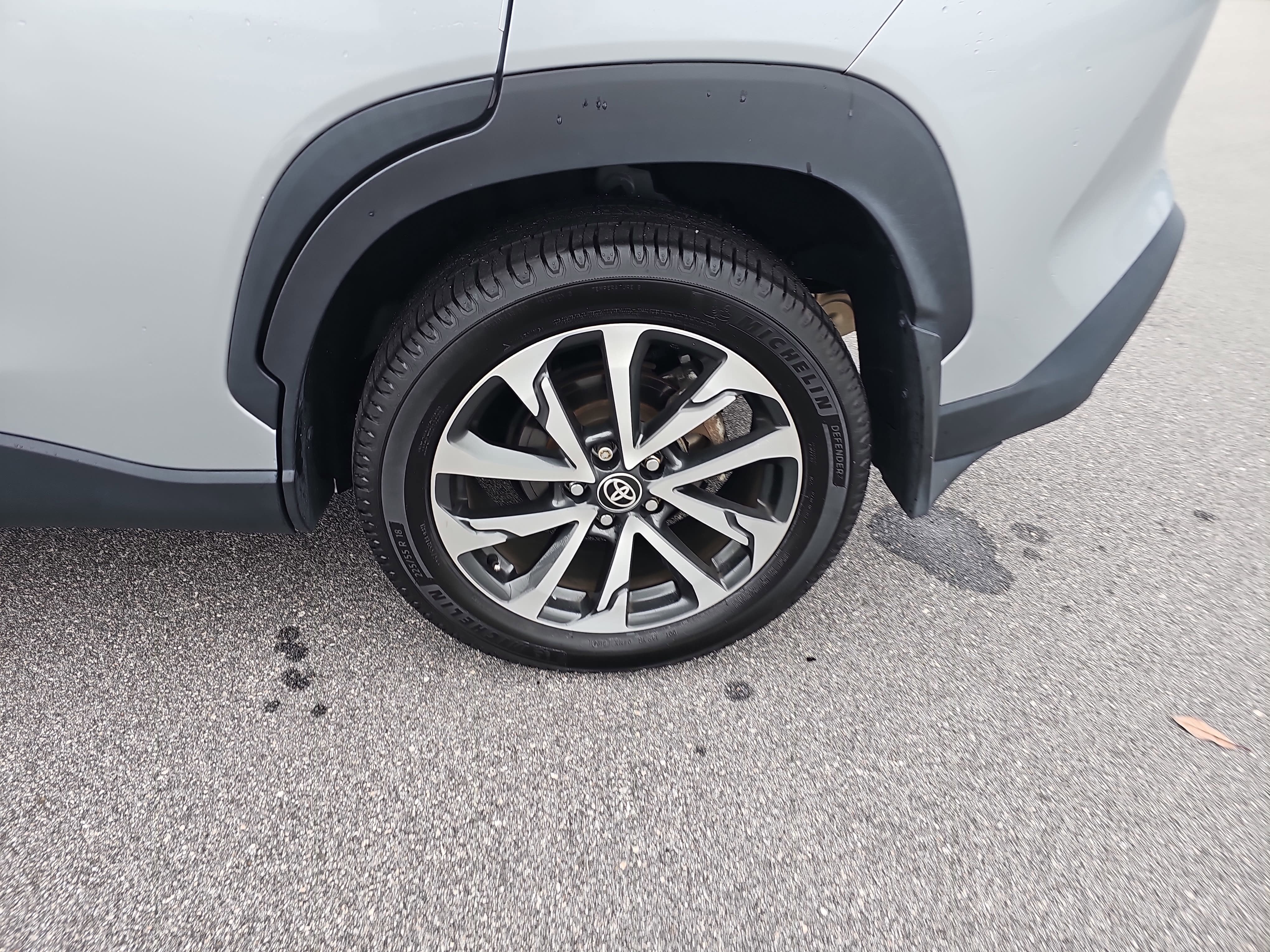 2022 Toyota Corolla Cross XLE 4WD