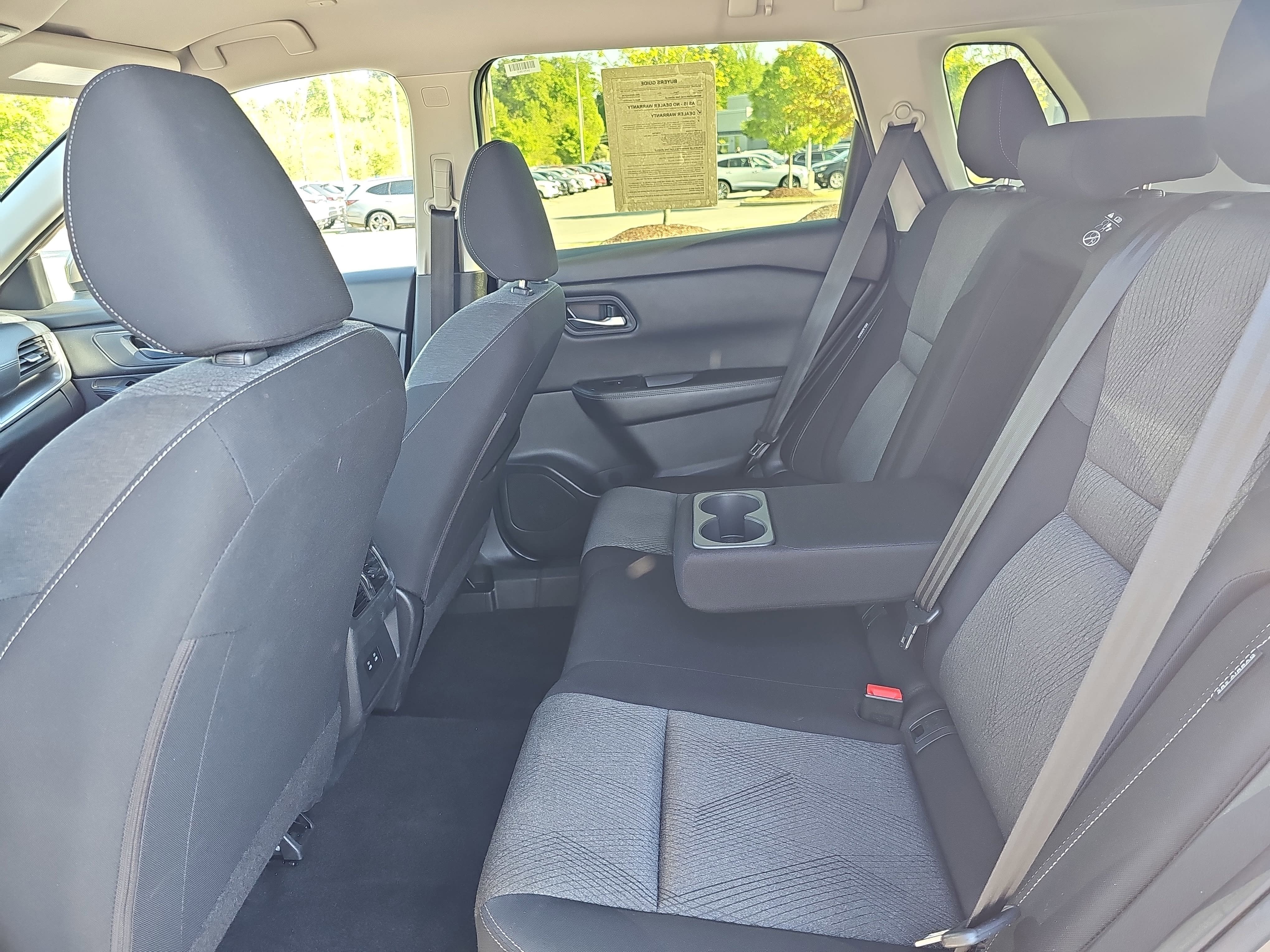 2024 Nissan Rogue AWD SV