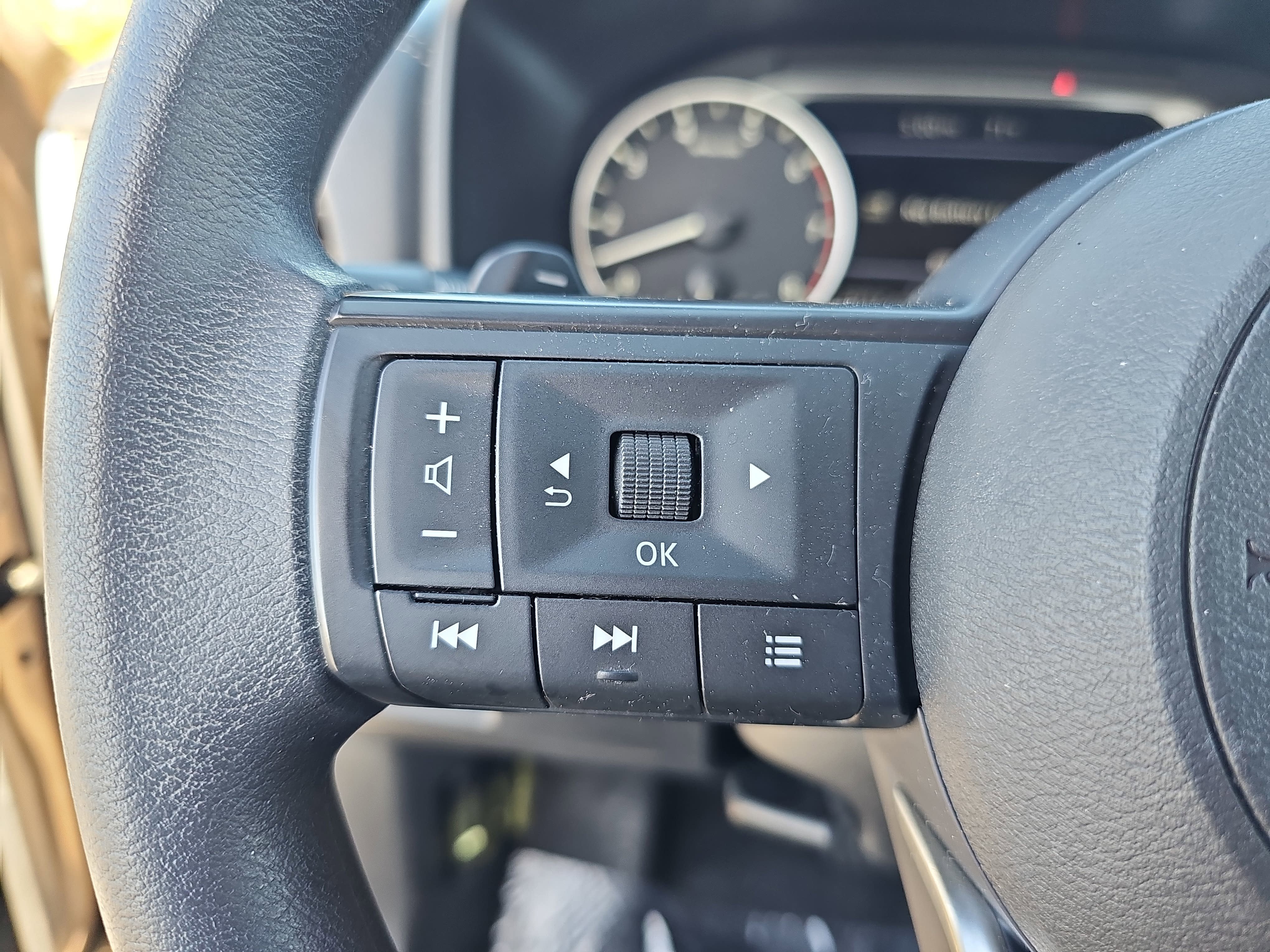 2024 Nissan Rogue AWD SV