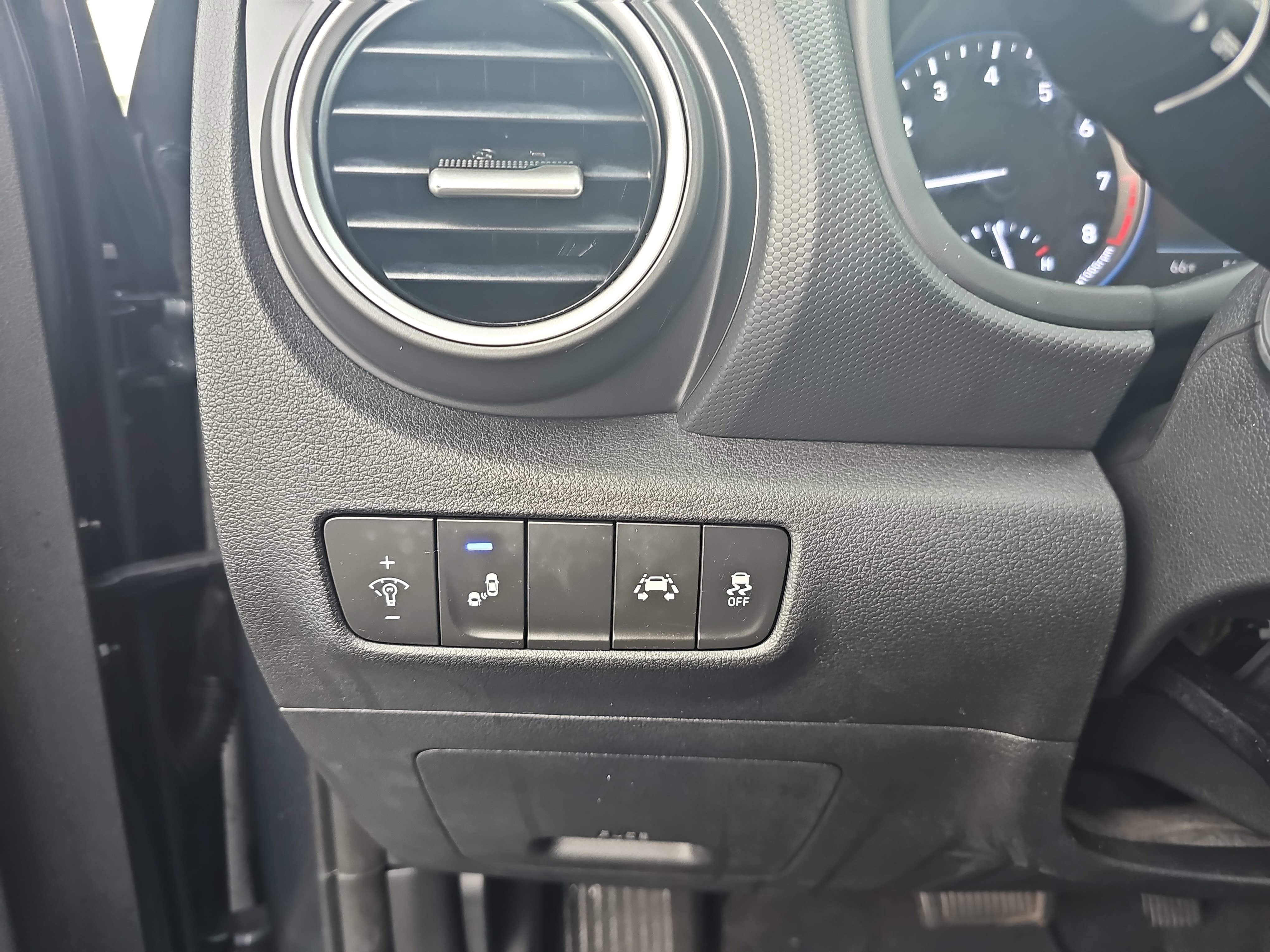 2020 Hyundai Kona Limited DCT AWD