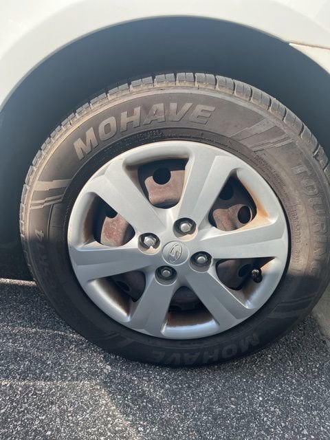 2010 Hyundai Accent 4dr Sdn Auto GLS