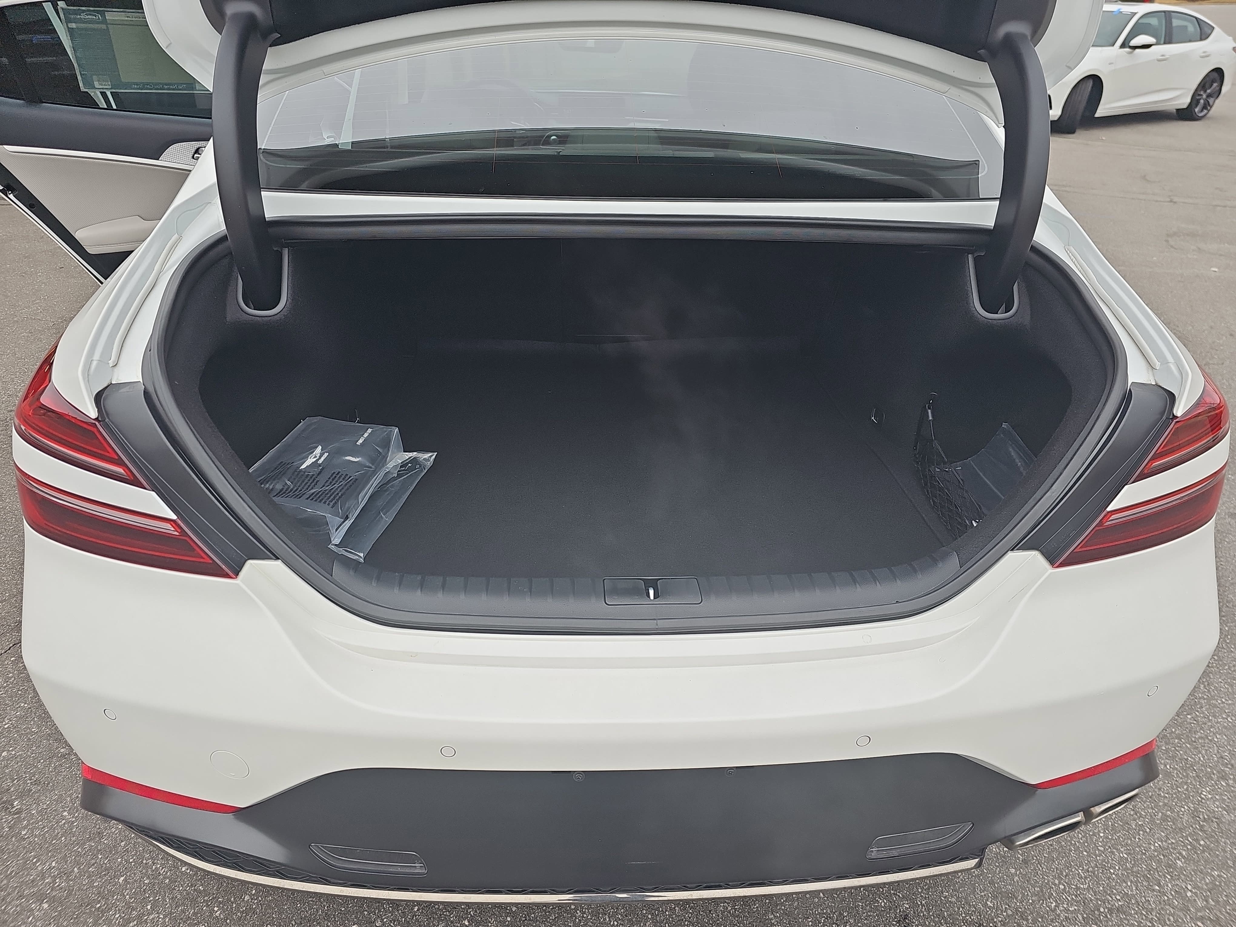 2023 Genesis G70 2.0T RWD