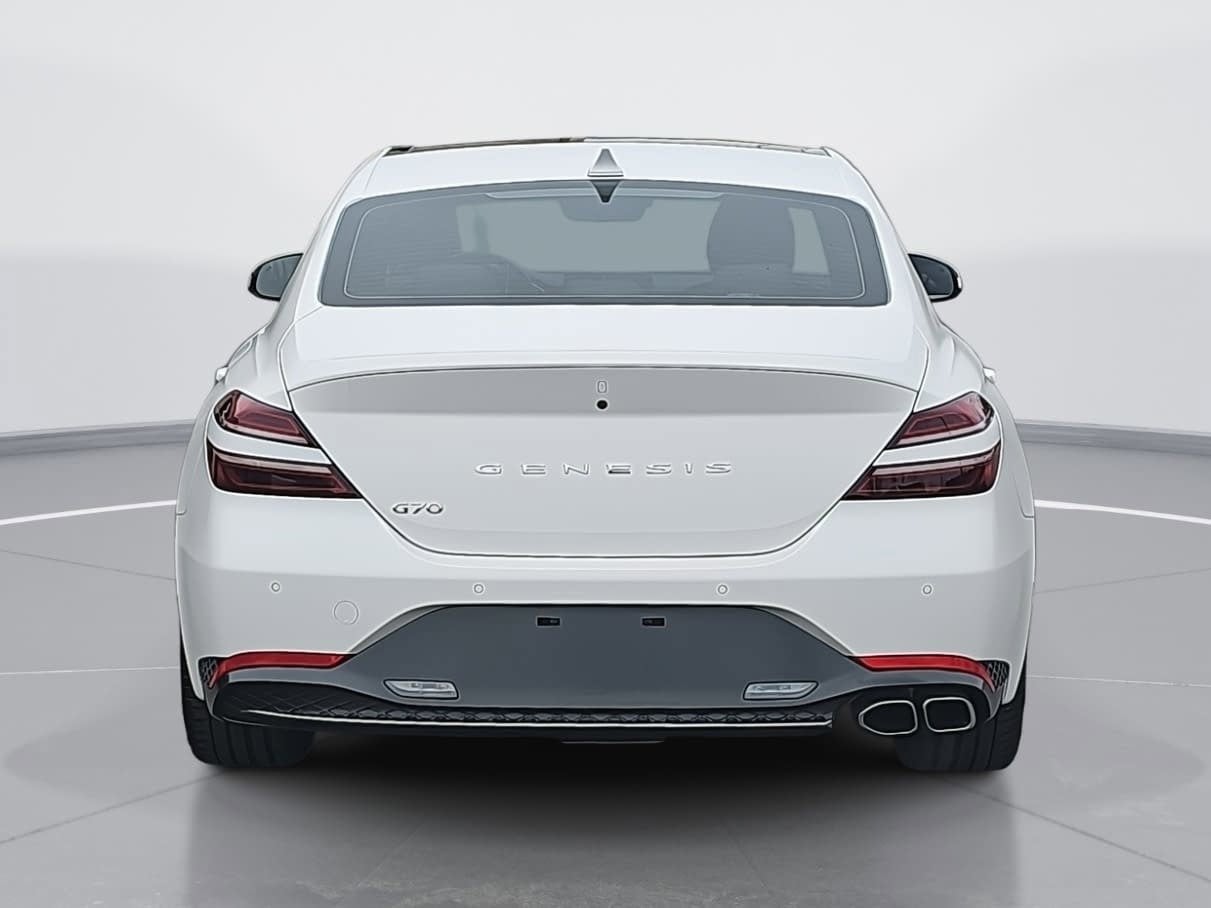 2023 Genesis G70 2.0T RWD