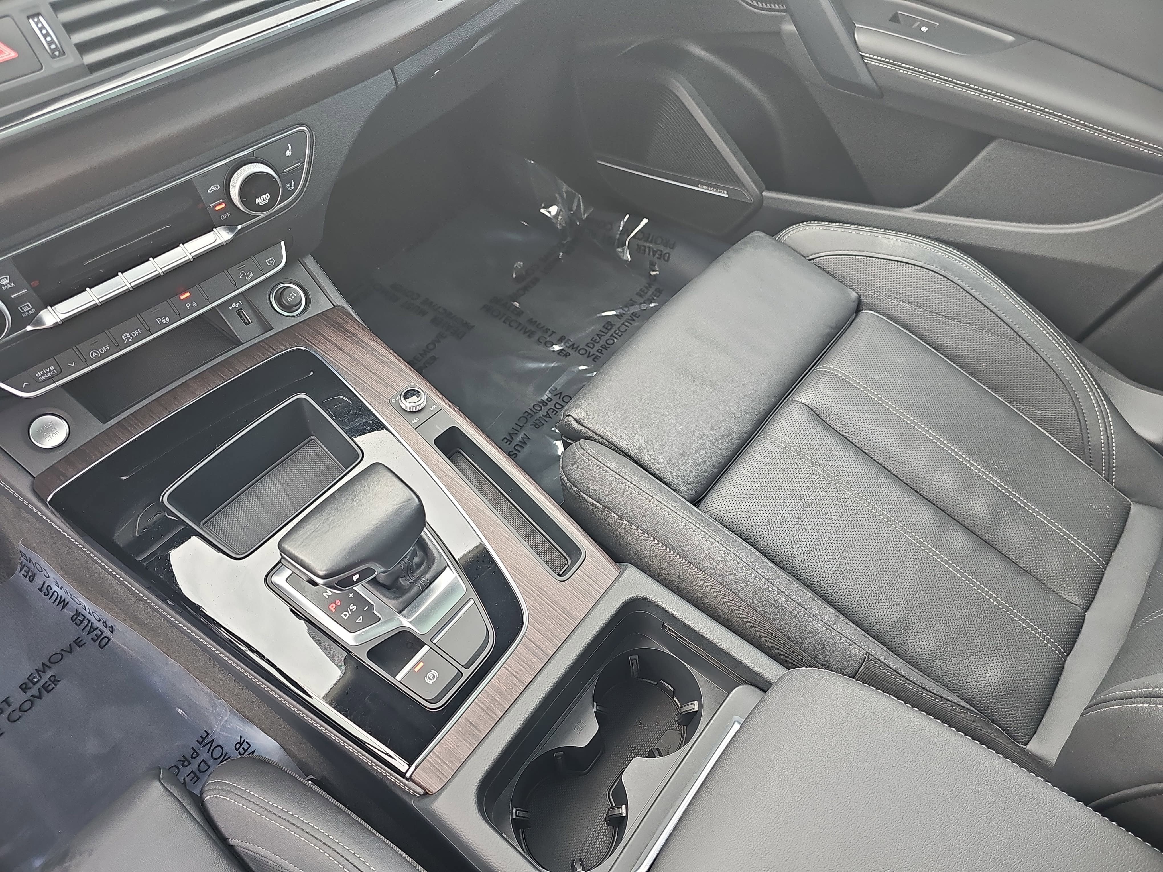 2023 Audi Q5 S line Prestige 45 TFSI quattro