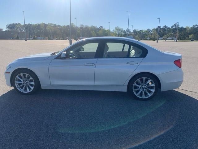 2013 BMW 3 Series 4dr Sdn 328i RWD