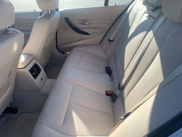 2013 BMW 3 Series 4dr Sdn 328i RWD